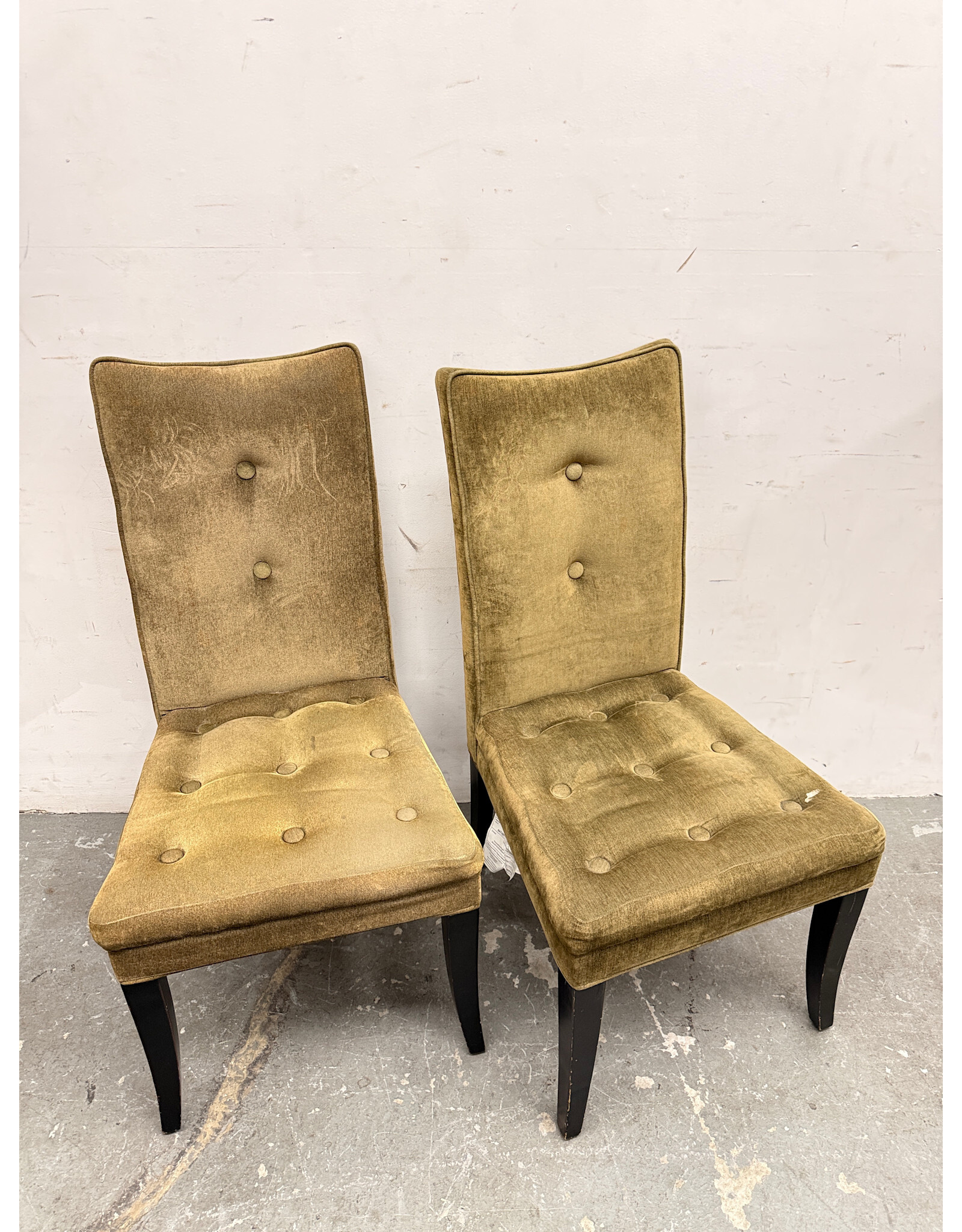 Bombay Button-Tufted Olive Dining Chair