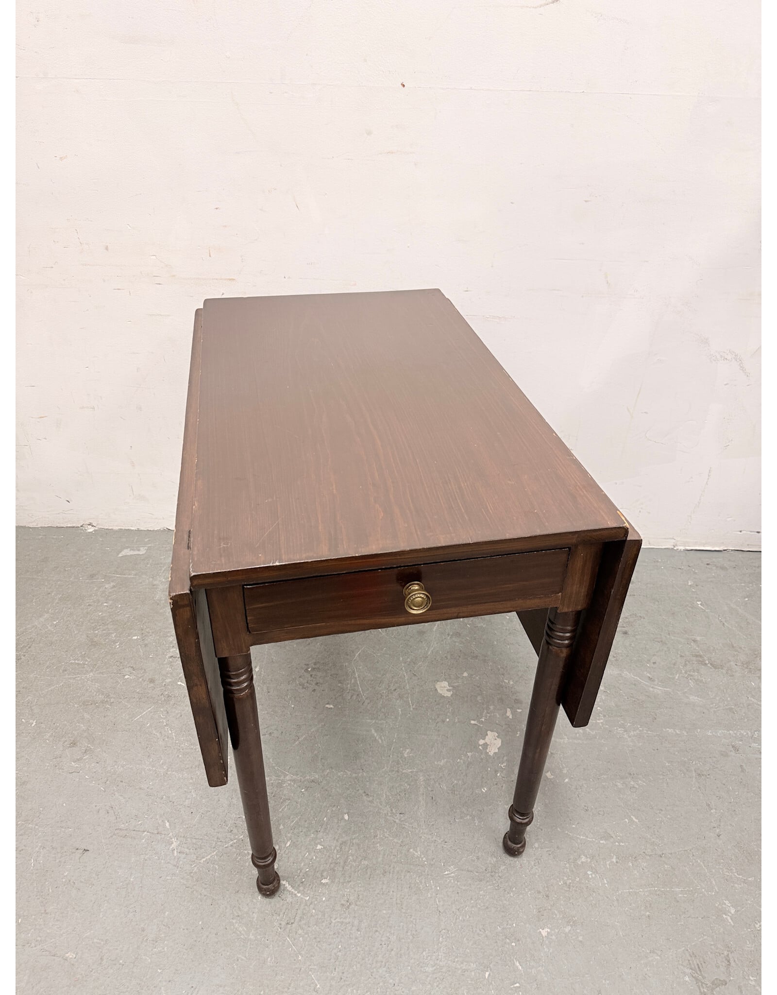 Antique Style Mahogany Drop Leaf Table