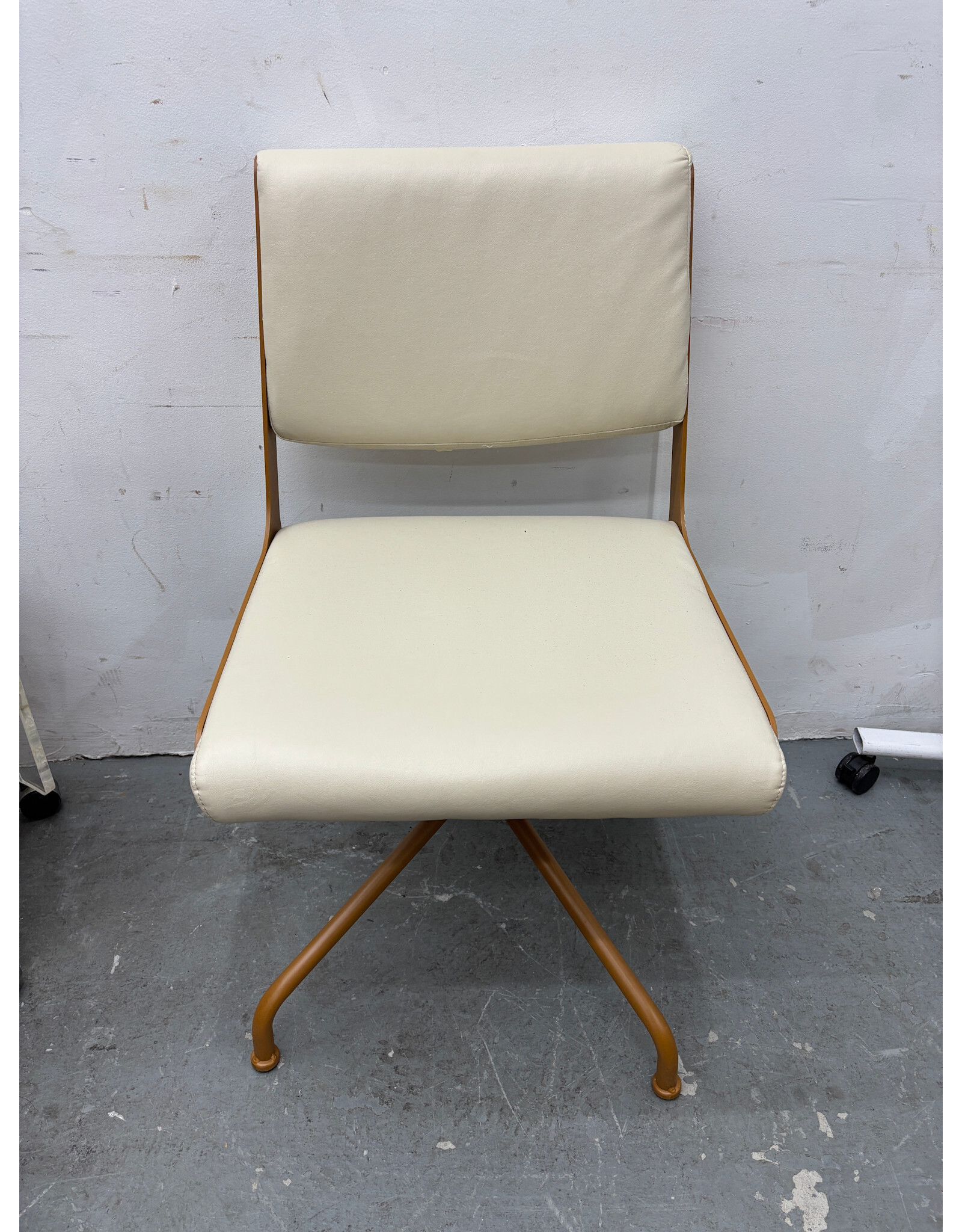 Modern Vinyl Swivel Chair