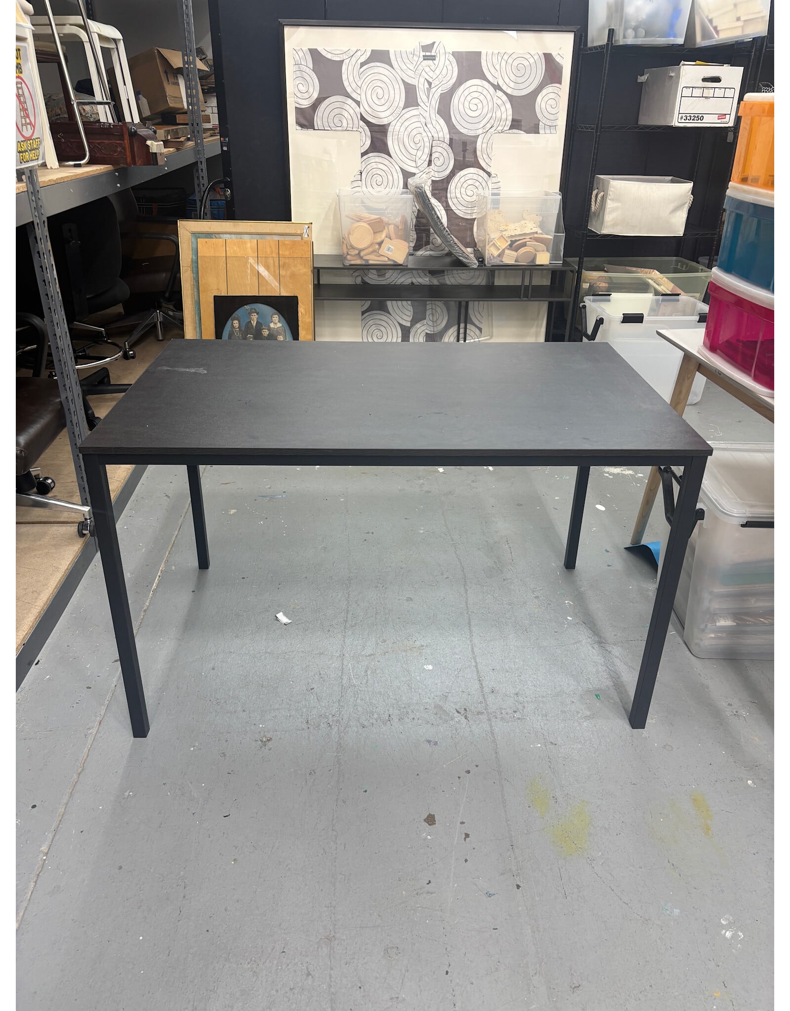 Black Simple Dining Table