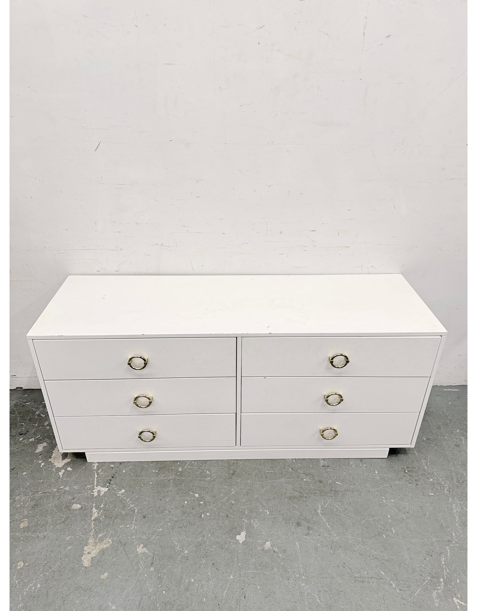 Safavieh Modern White Wood 6-Drawer Dresser
