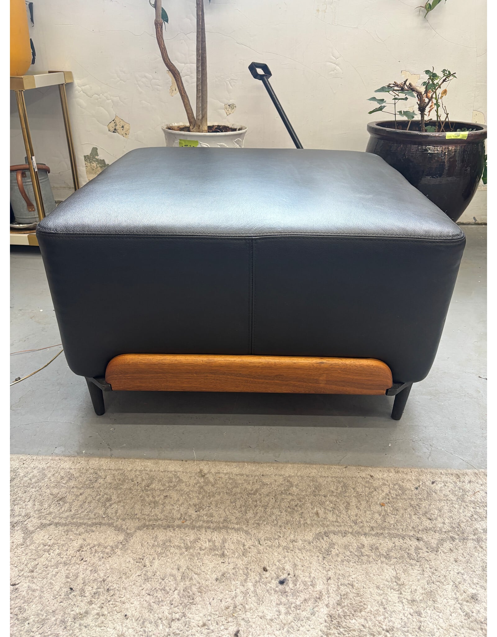 Steve Pouf in Black Leather and Walnut by Luca Nichetto for De La Noche