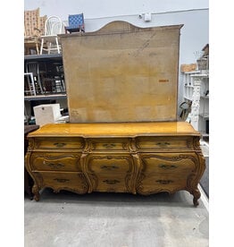 Vintage Italian Style Serpentine 9-Drawer Dresser