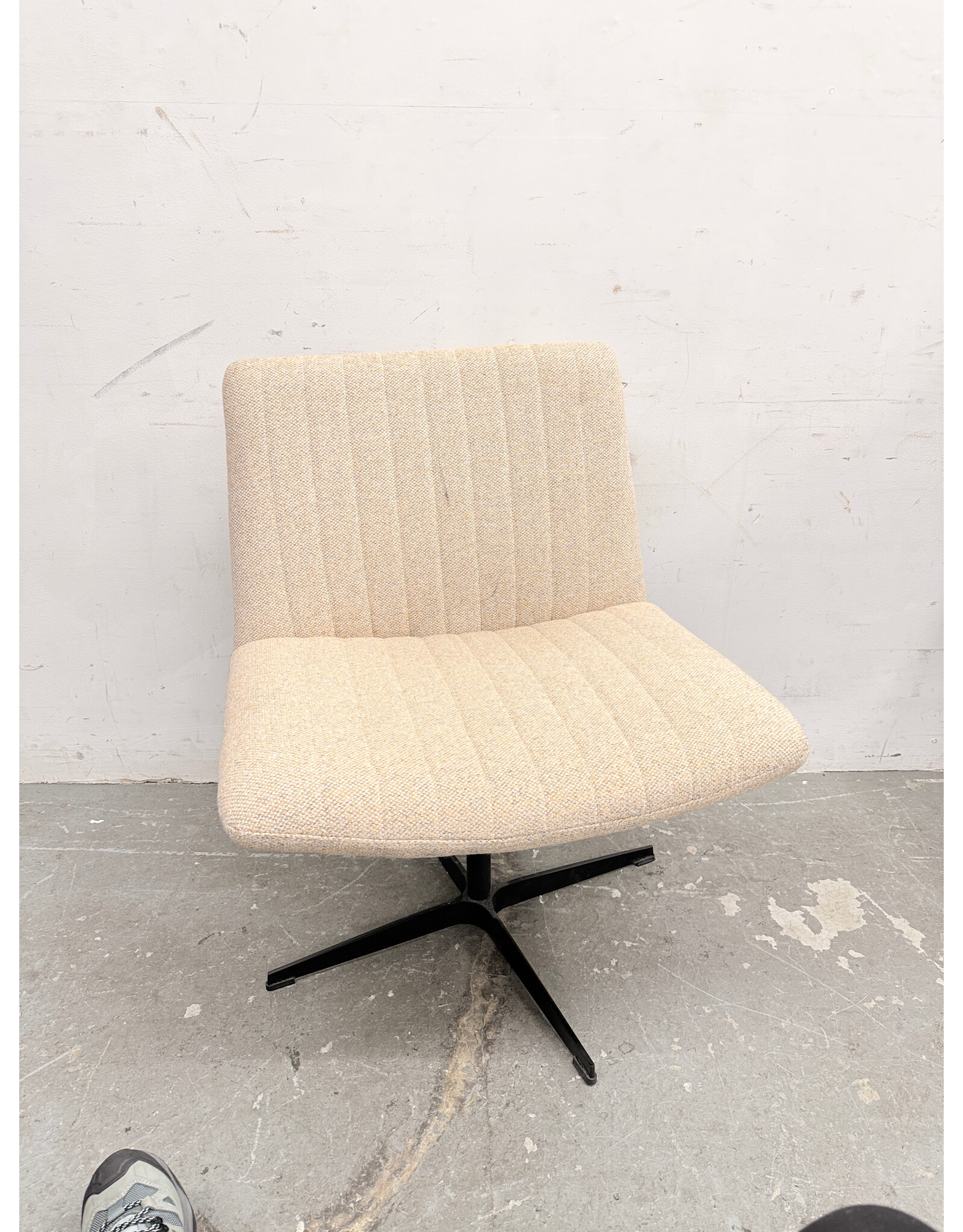 Beige Swivel Armless Desk Chair