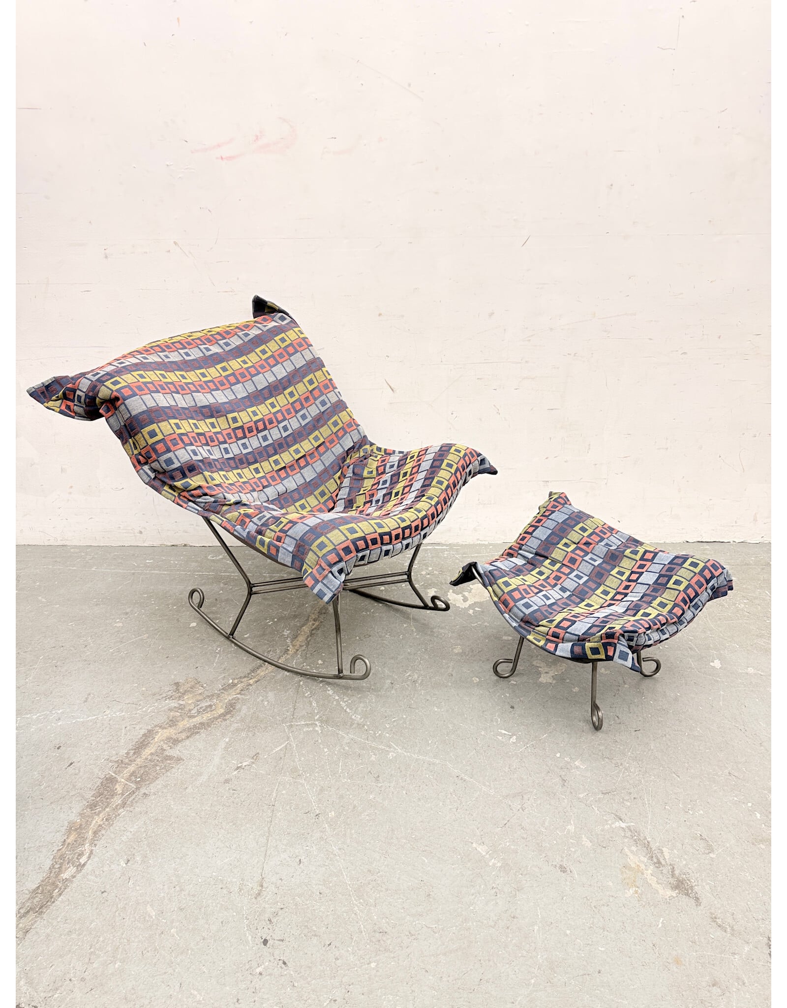 Puff Rocker Lounge Chair with Ottoman