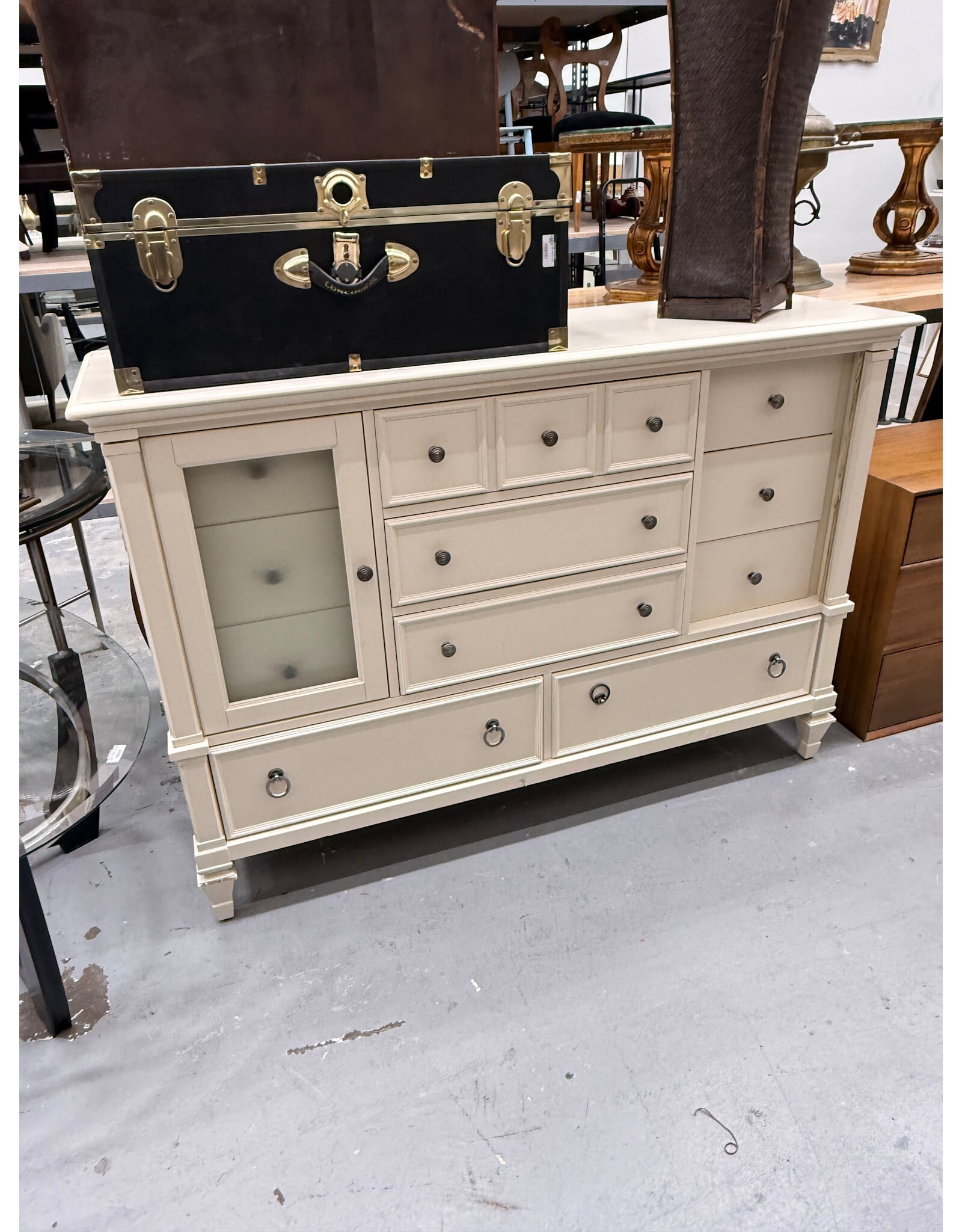 Patina Modern White Wood 11-Drawer Dresser