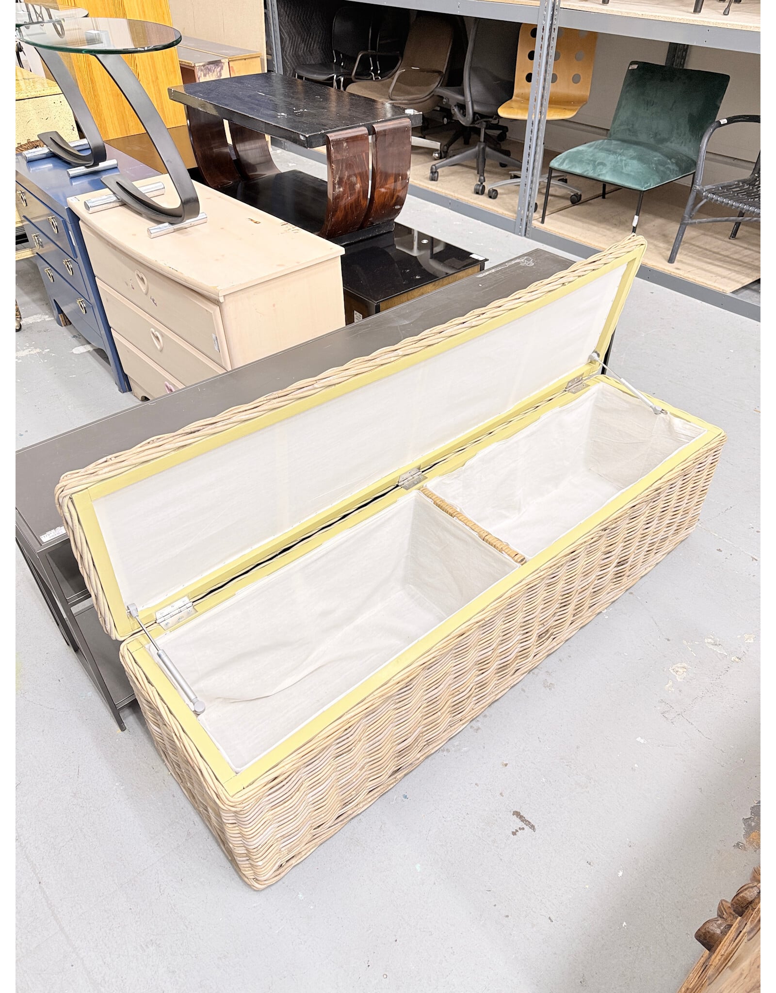 Safavieh Caius Wicker Bench With Storage