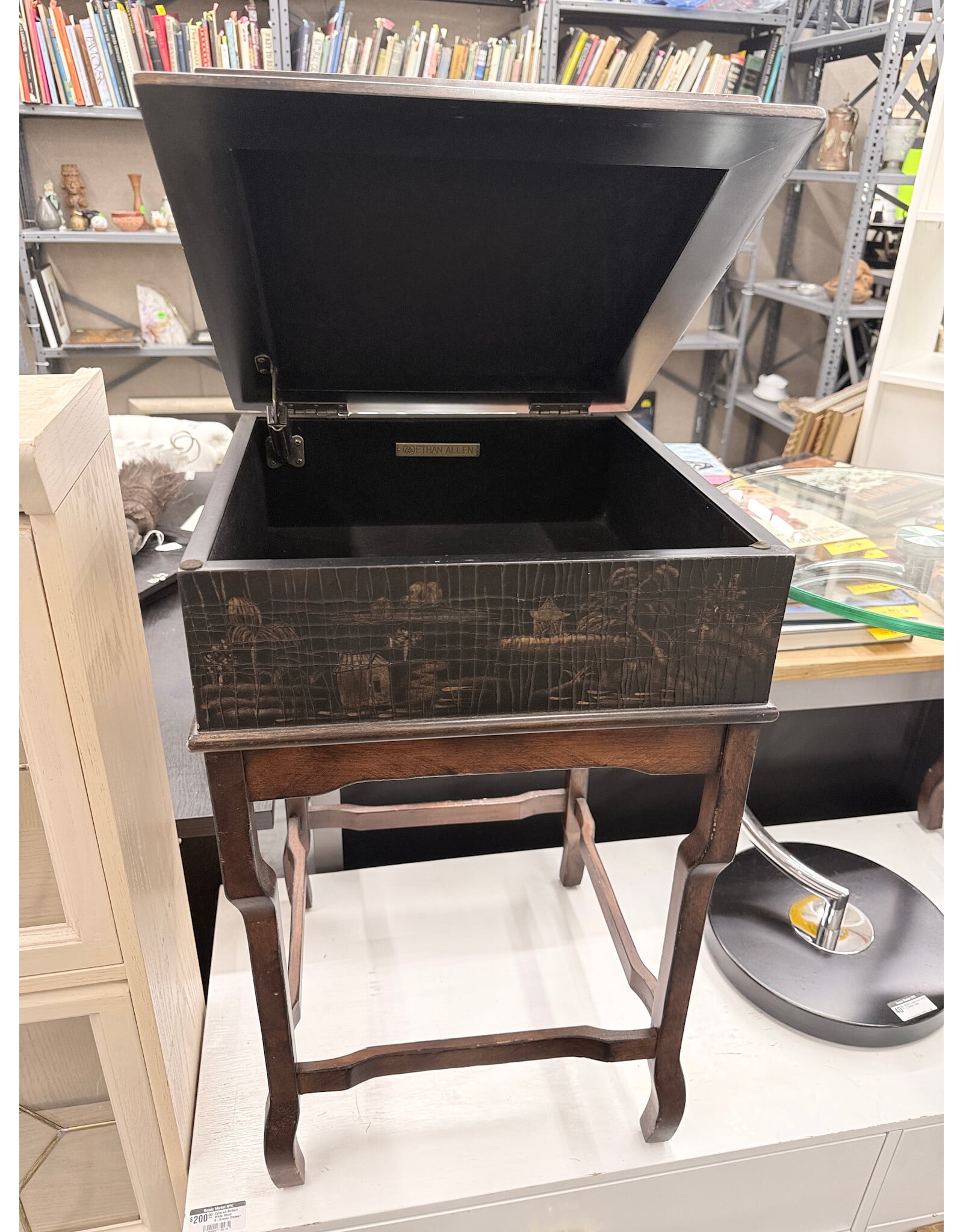 Ethan Allen Chinoiserie Lift Top End Table