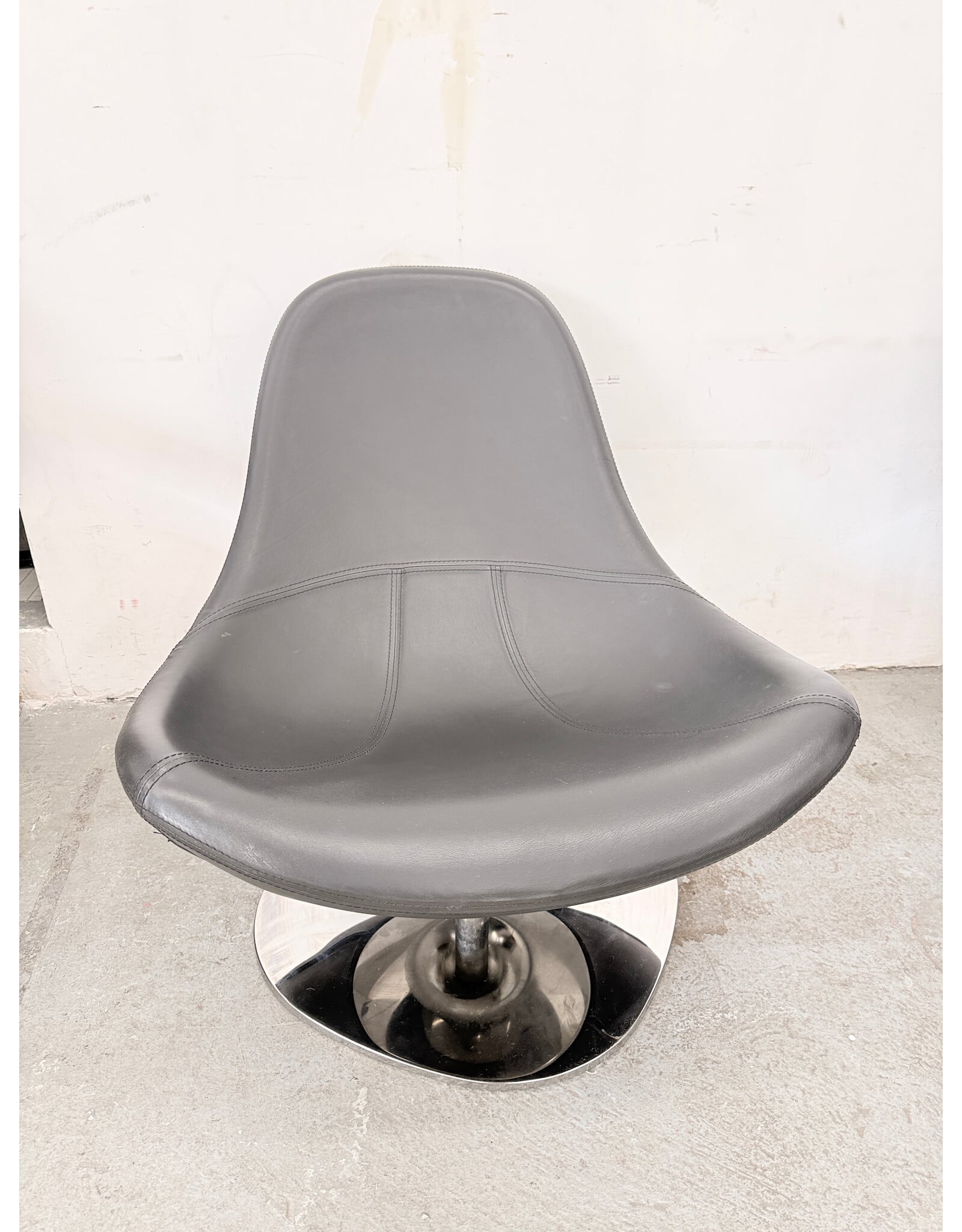 Vintage Ikea Tirup Leather Swivel Lounge Chair