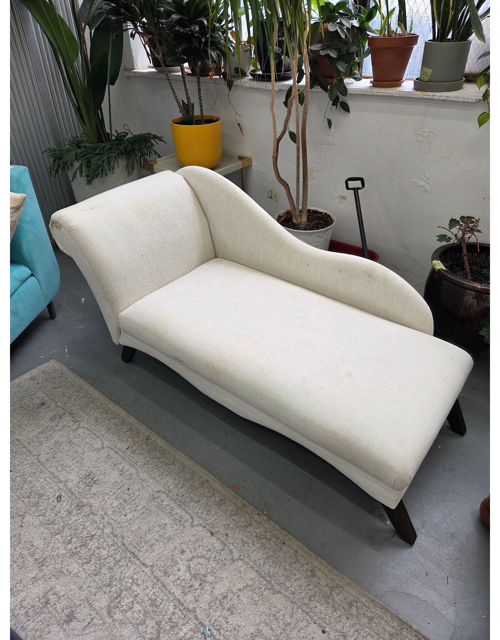 White One Armed Upholstered Chaise Lounge