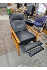Back Creek Black Recliner