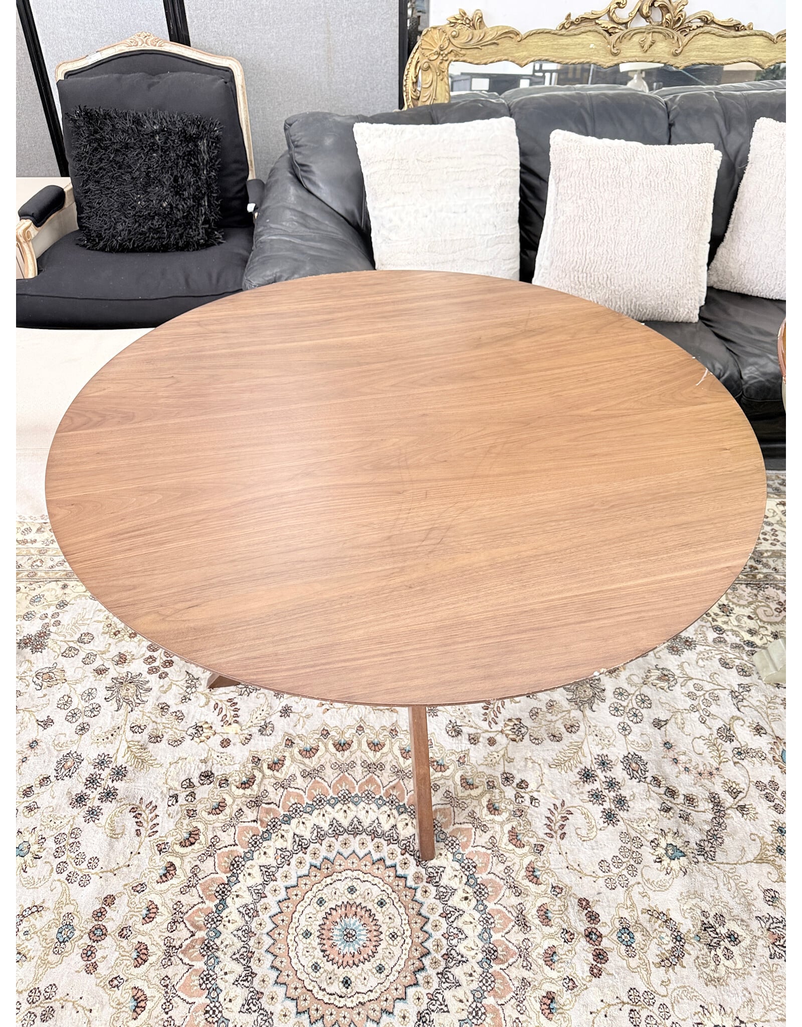 Mid-Century Modern Style Round Dining Table, Wood