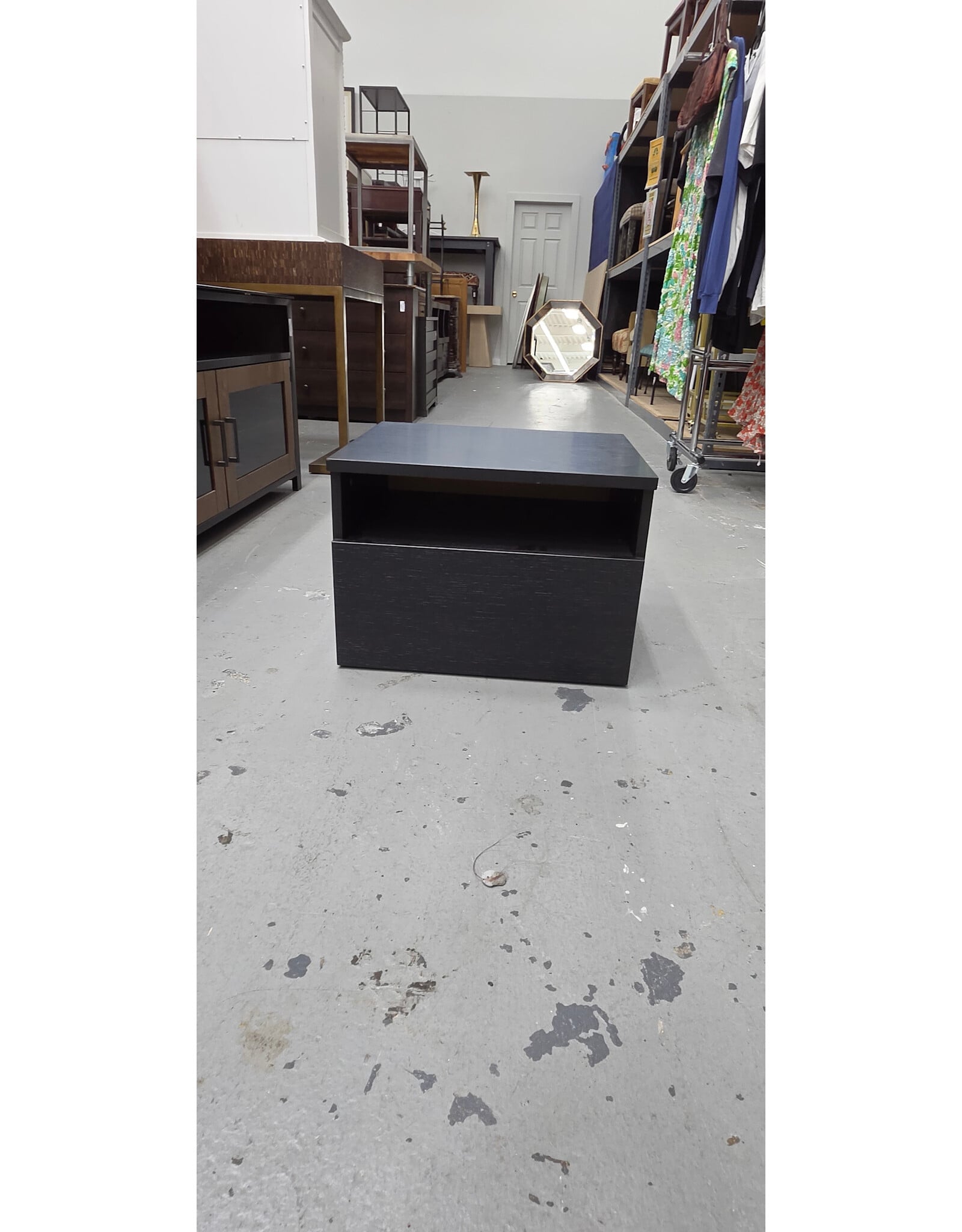 Open Shelf Dresser With 1 Drawer
