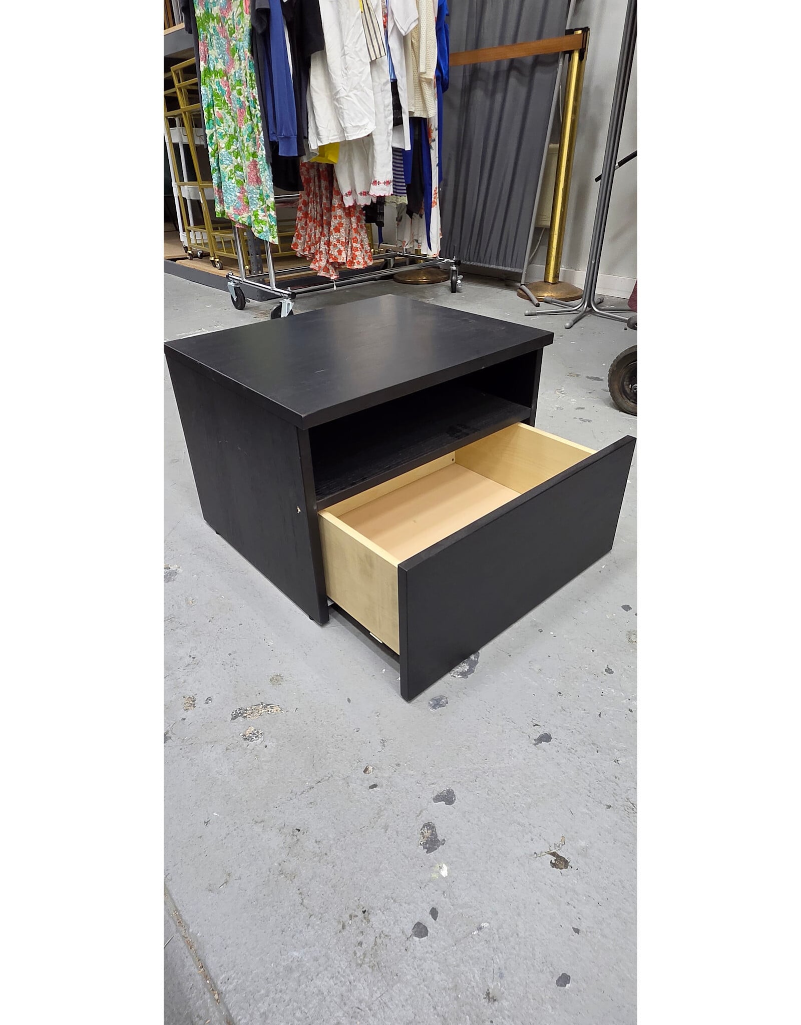 Open Shelf Dresser With 1 Drawer