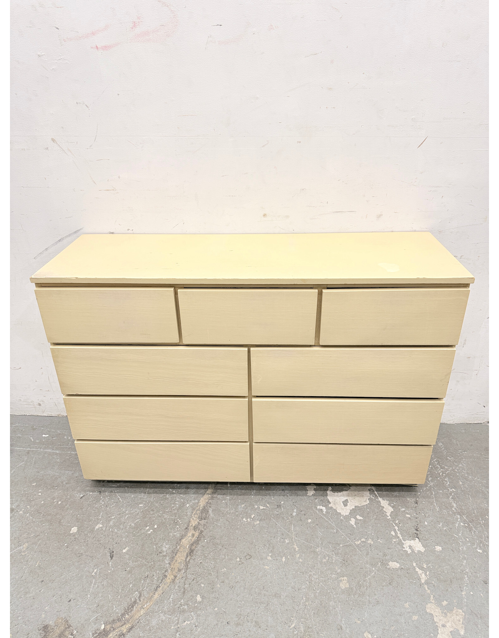 Cream 9-Drawer Wooden Dresser