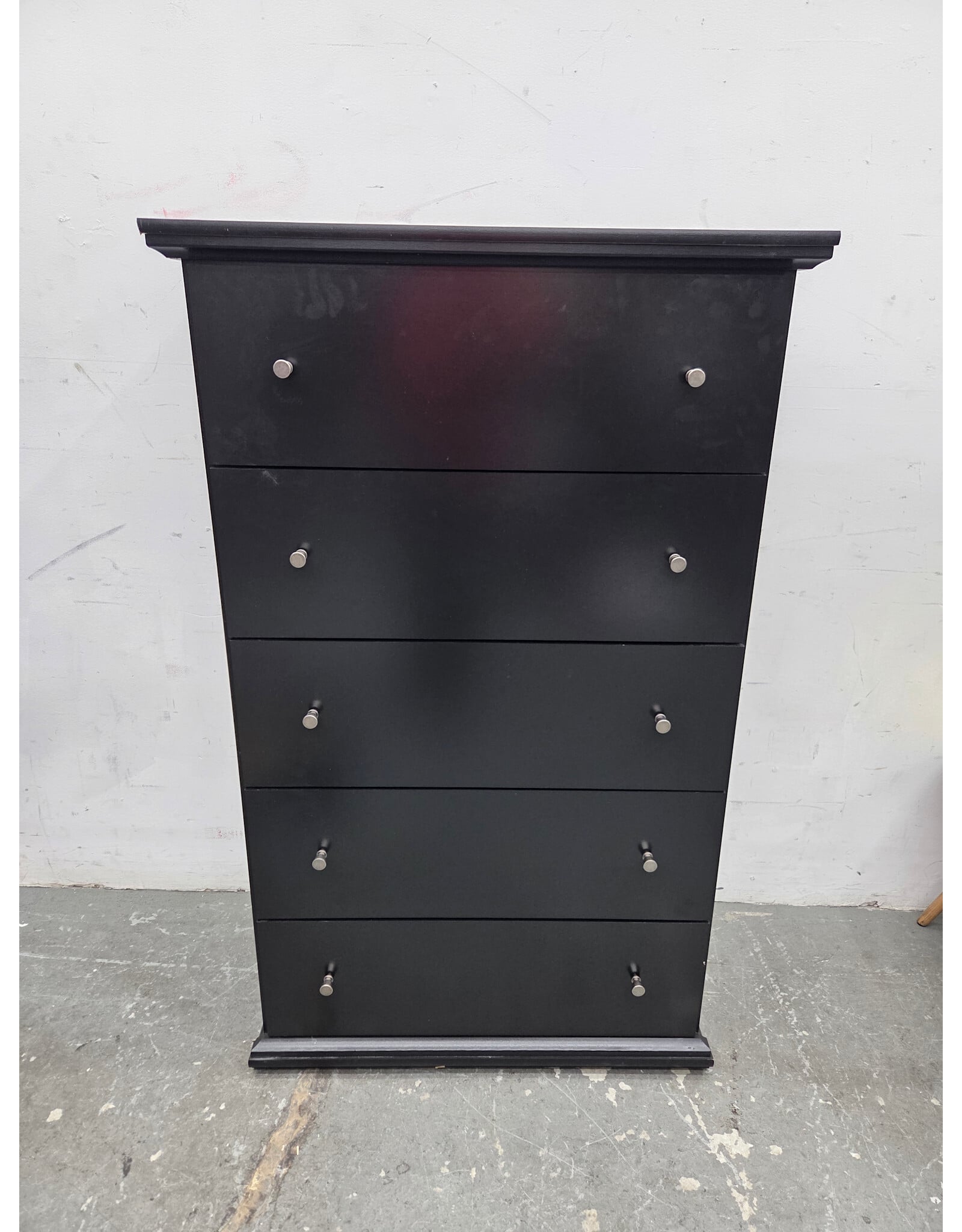 Ashley Furniture Black 5-Drawer Chest