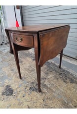 Antique Mahogany Pembroke Drop-Leaf Table