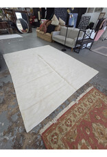 White Machine Made Basic Area Rug