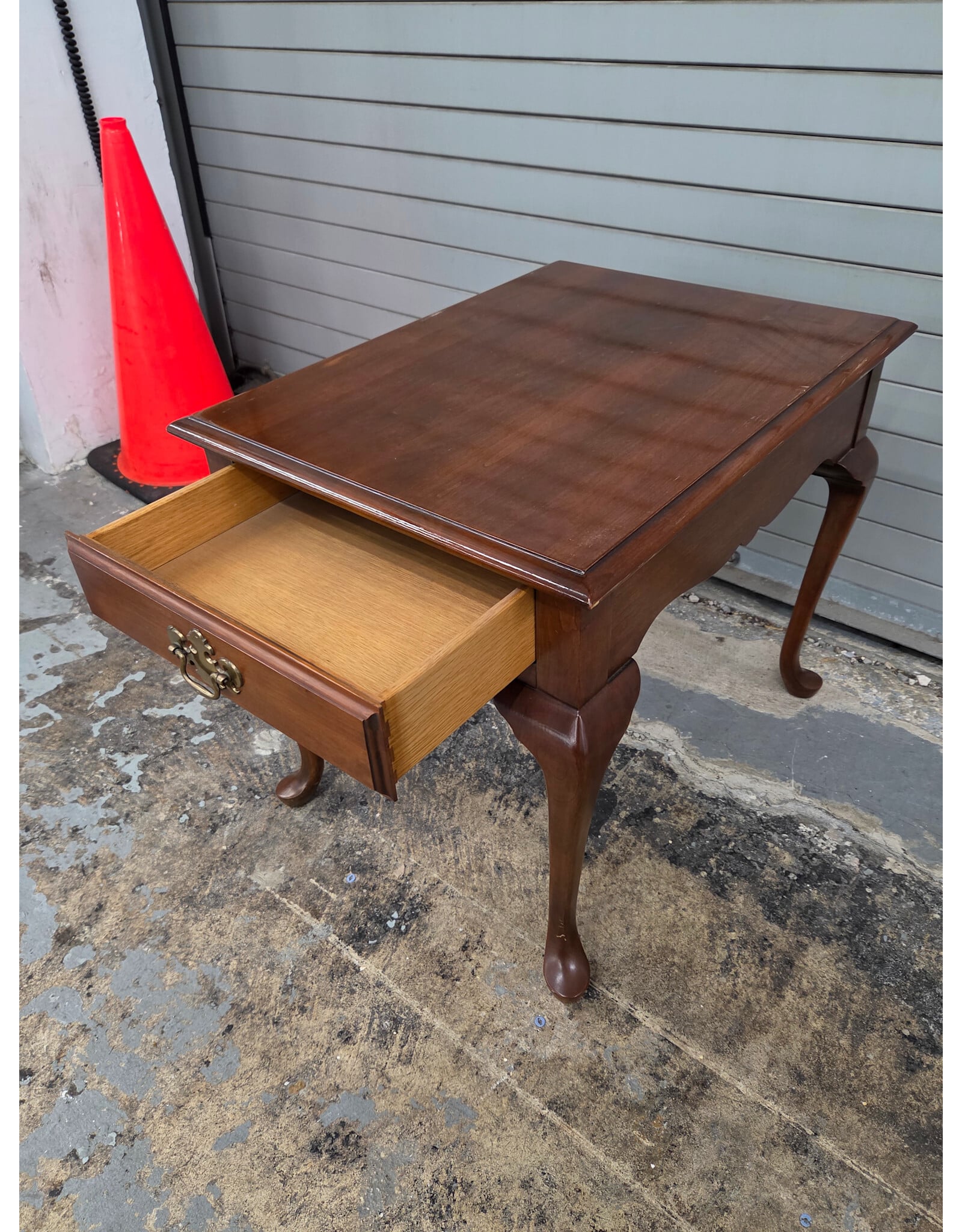 Traditional Queen Anne-Style Wooden End Table