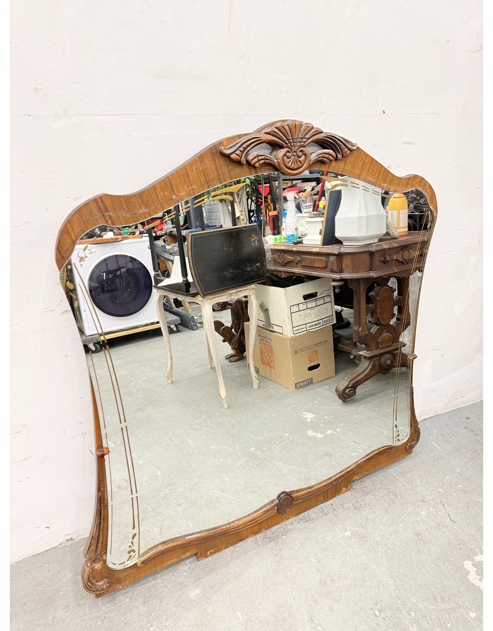 Vintage -Style Wooden Wall Mirror