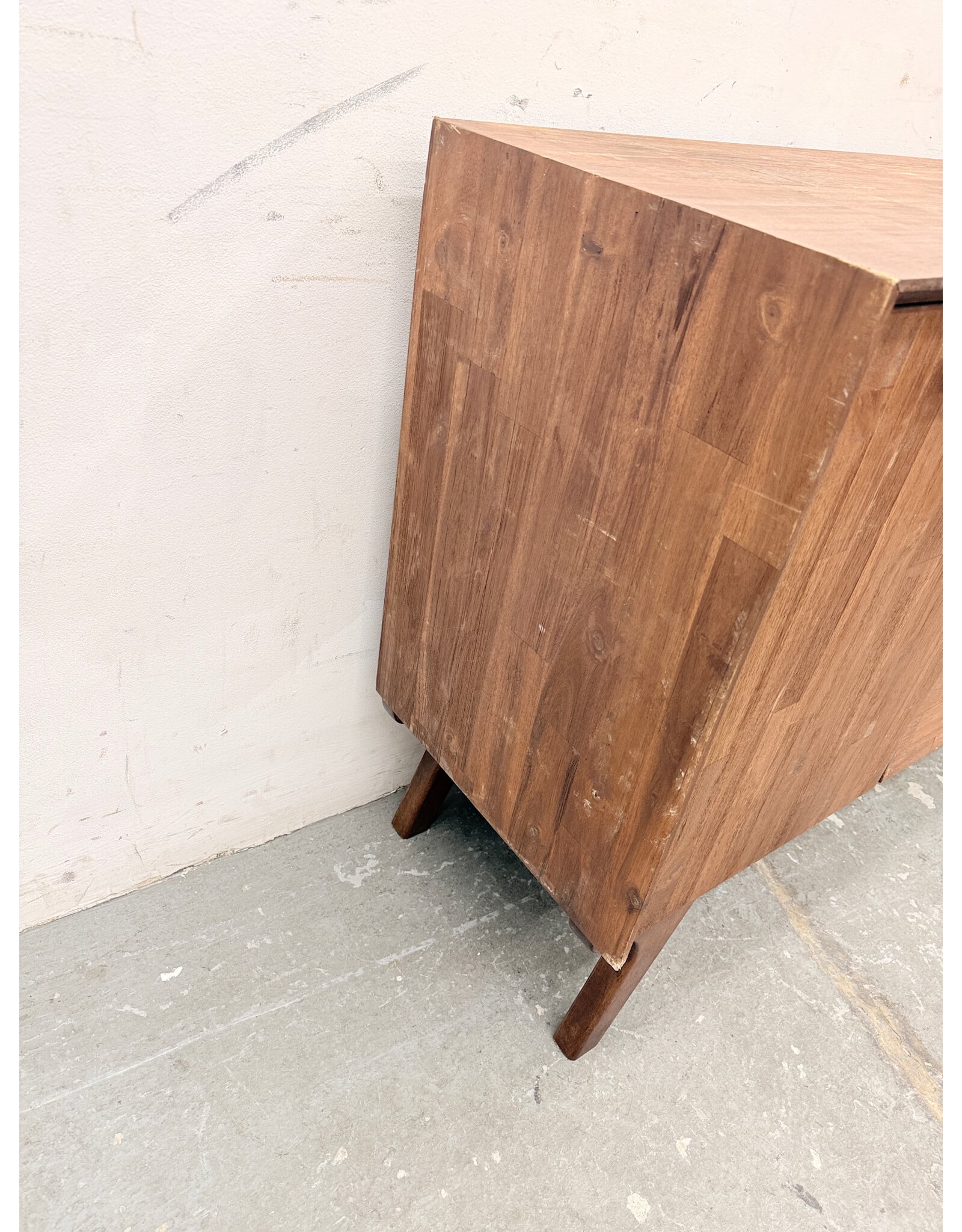Sierra Mid-Century Modern Style 3-Drawer Wood Sideboard