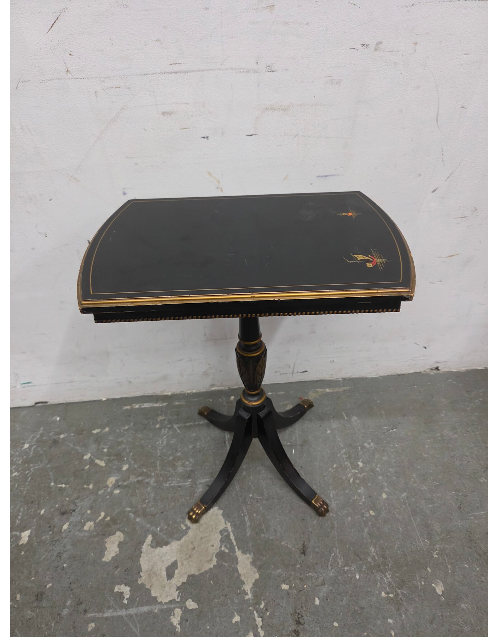 Duncan Lacquer Art Side Table