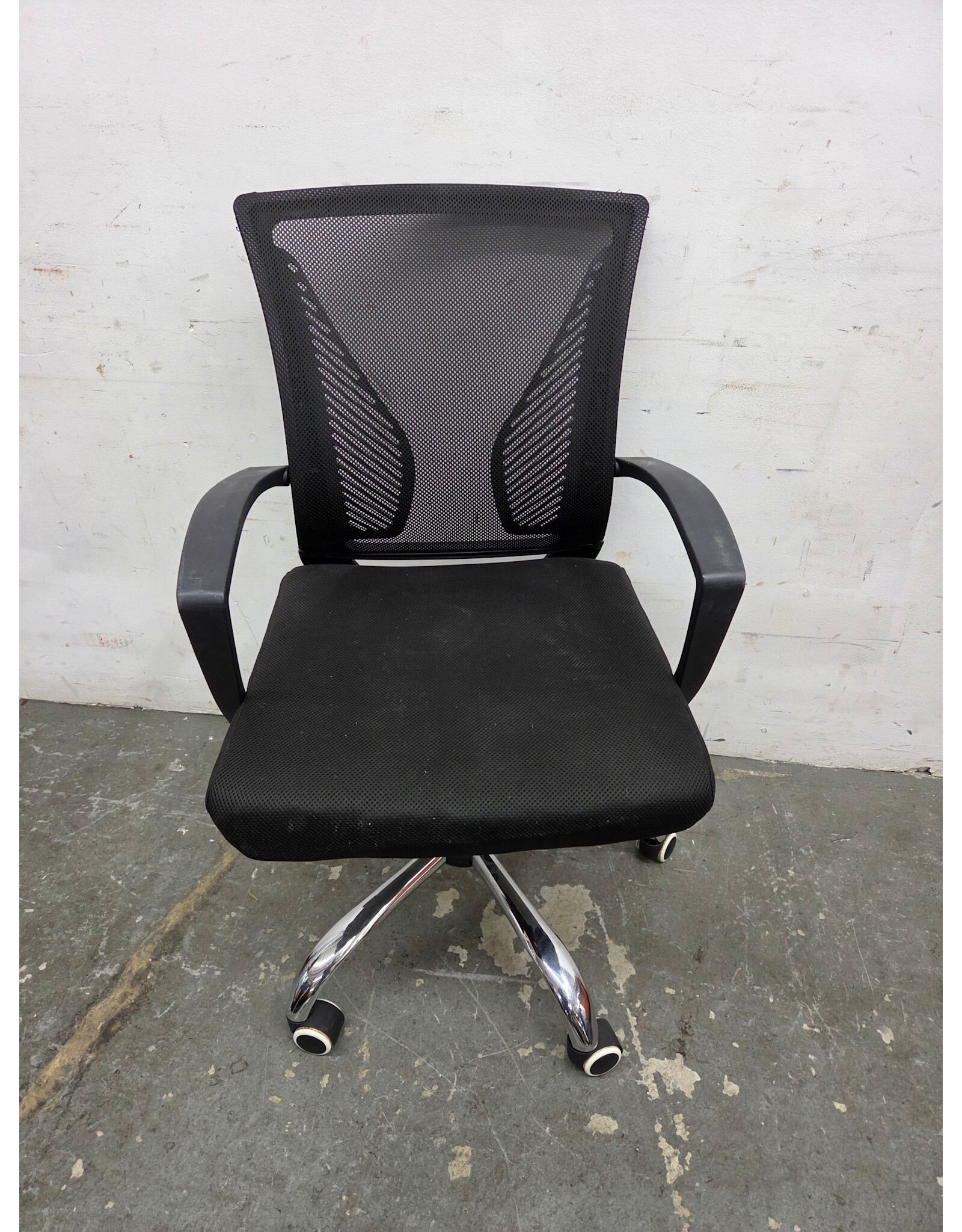 Jett Black Adjustable Office Chair