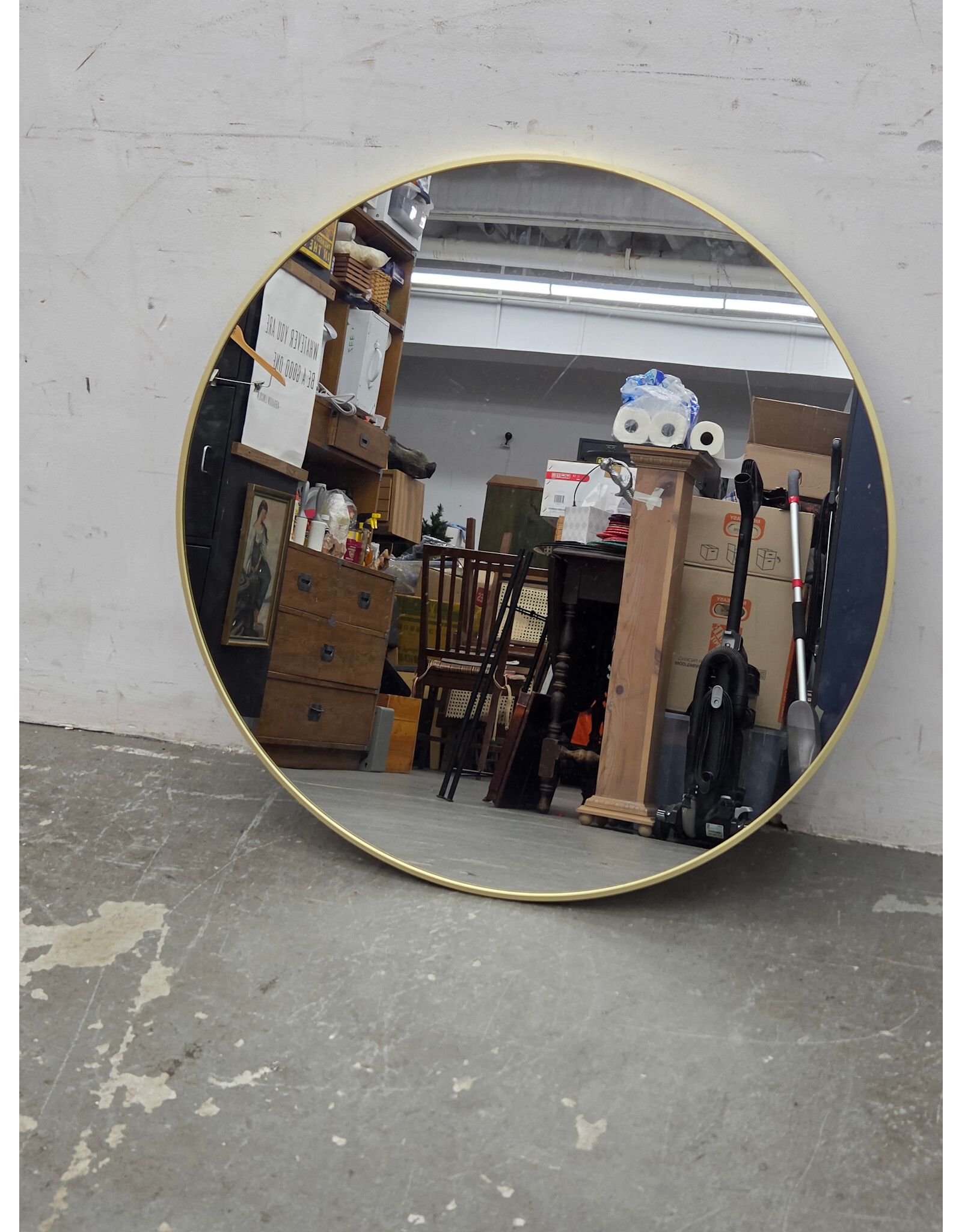 Round Wall Mirror with Gold Frame