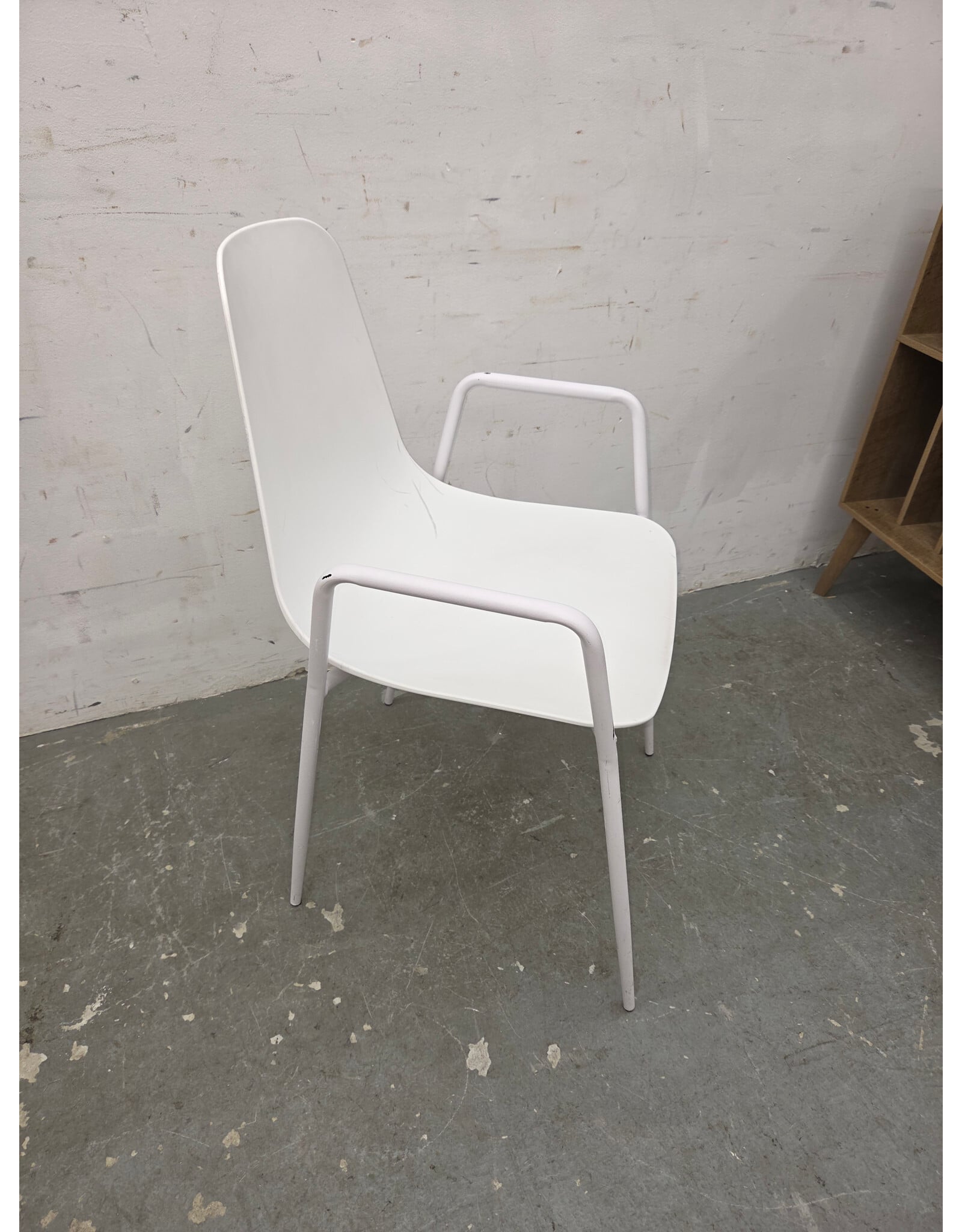 Article Svelti Dining Chair with Arms