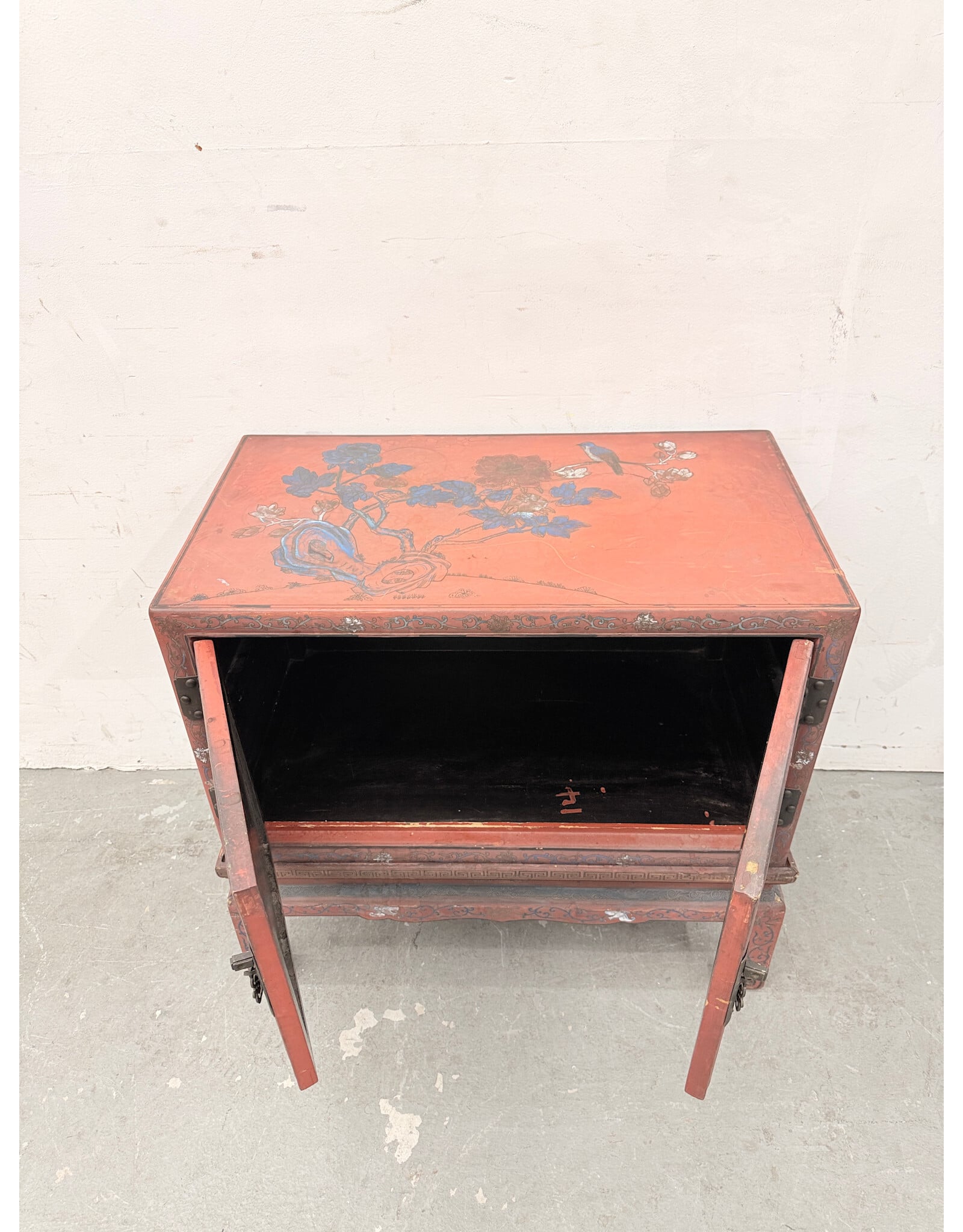 Vintage-Style Chinese 2-Door Red Cabinet features Hand-Painted Avian (Bird) & Floral Chinoiserie Motifs