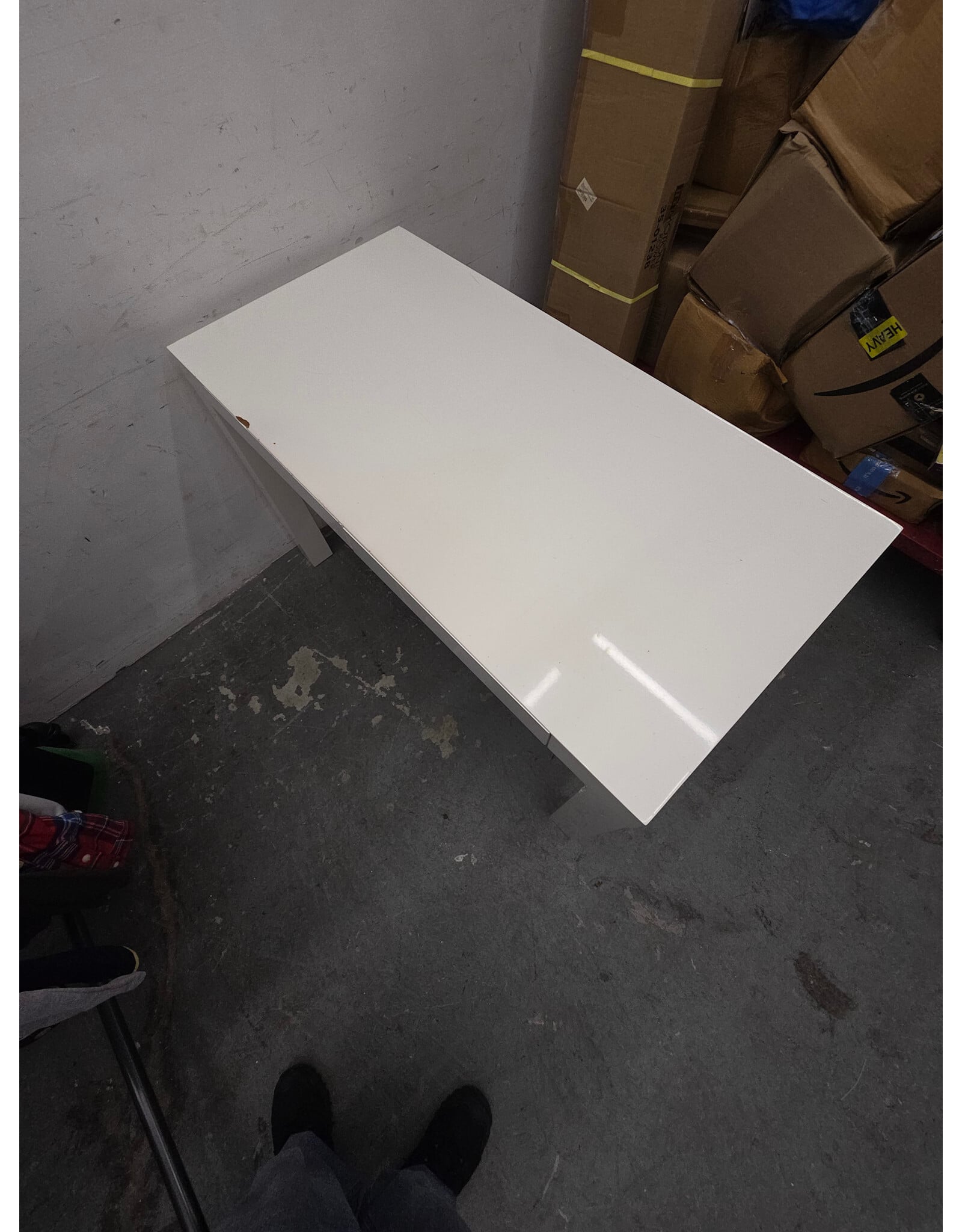 Modern White Lacquered Parsons-Style Desk with Two Flush-Closing Drawers