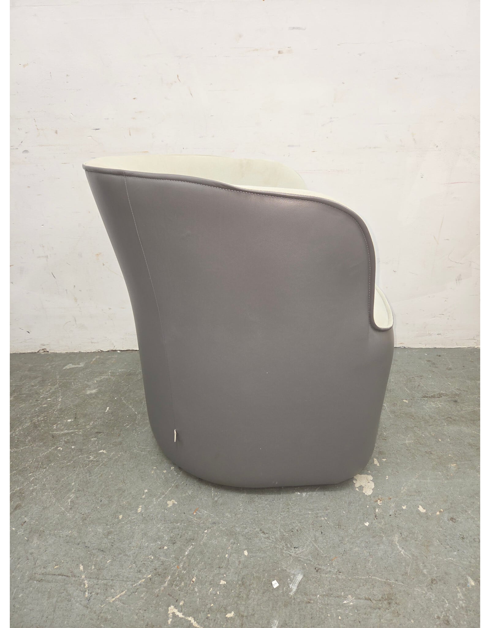 Pearl Armchair By Jardan