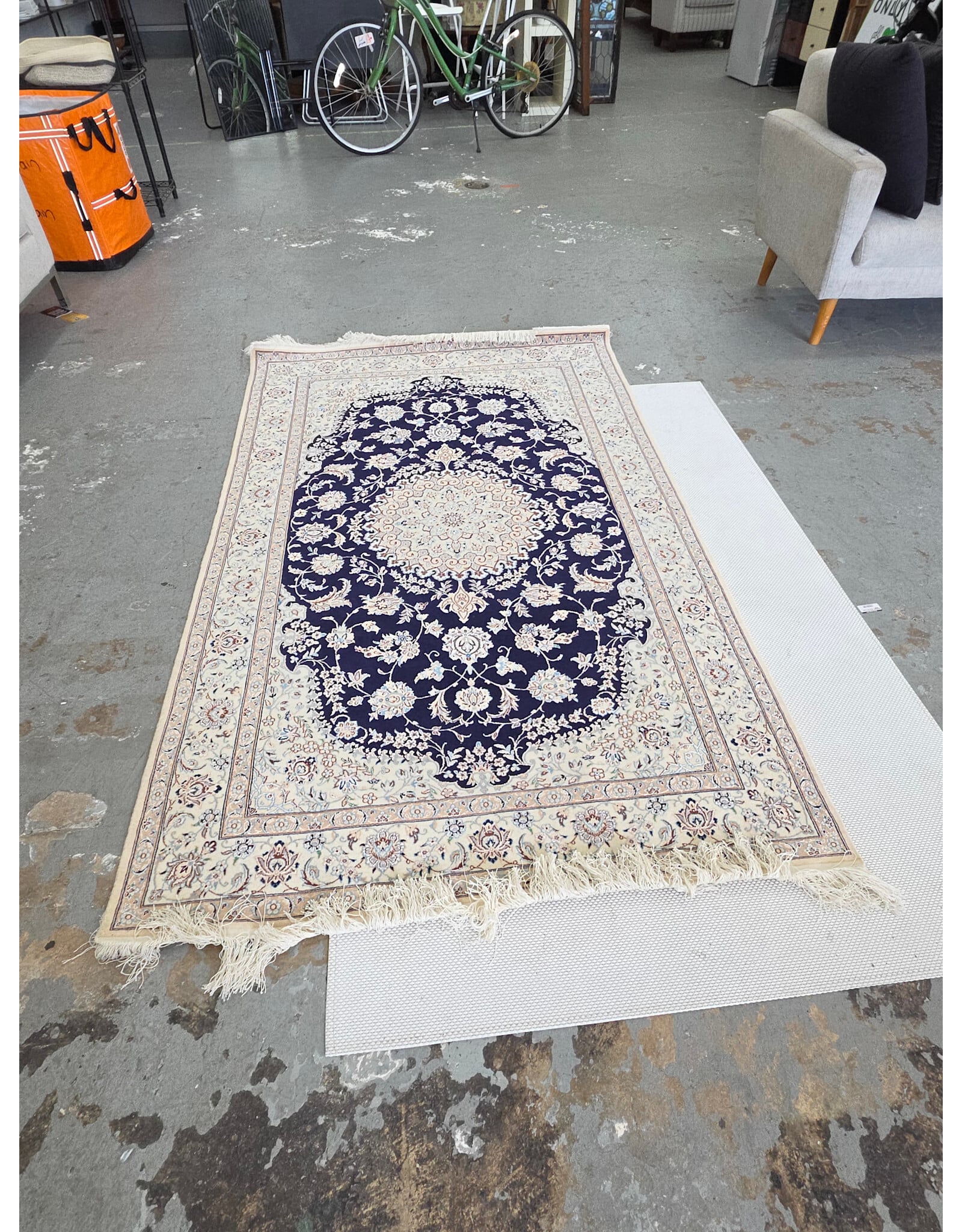 Nain Persian Rug