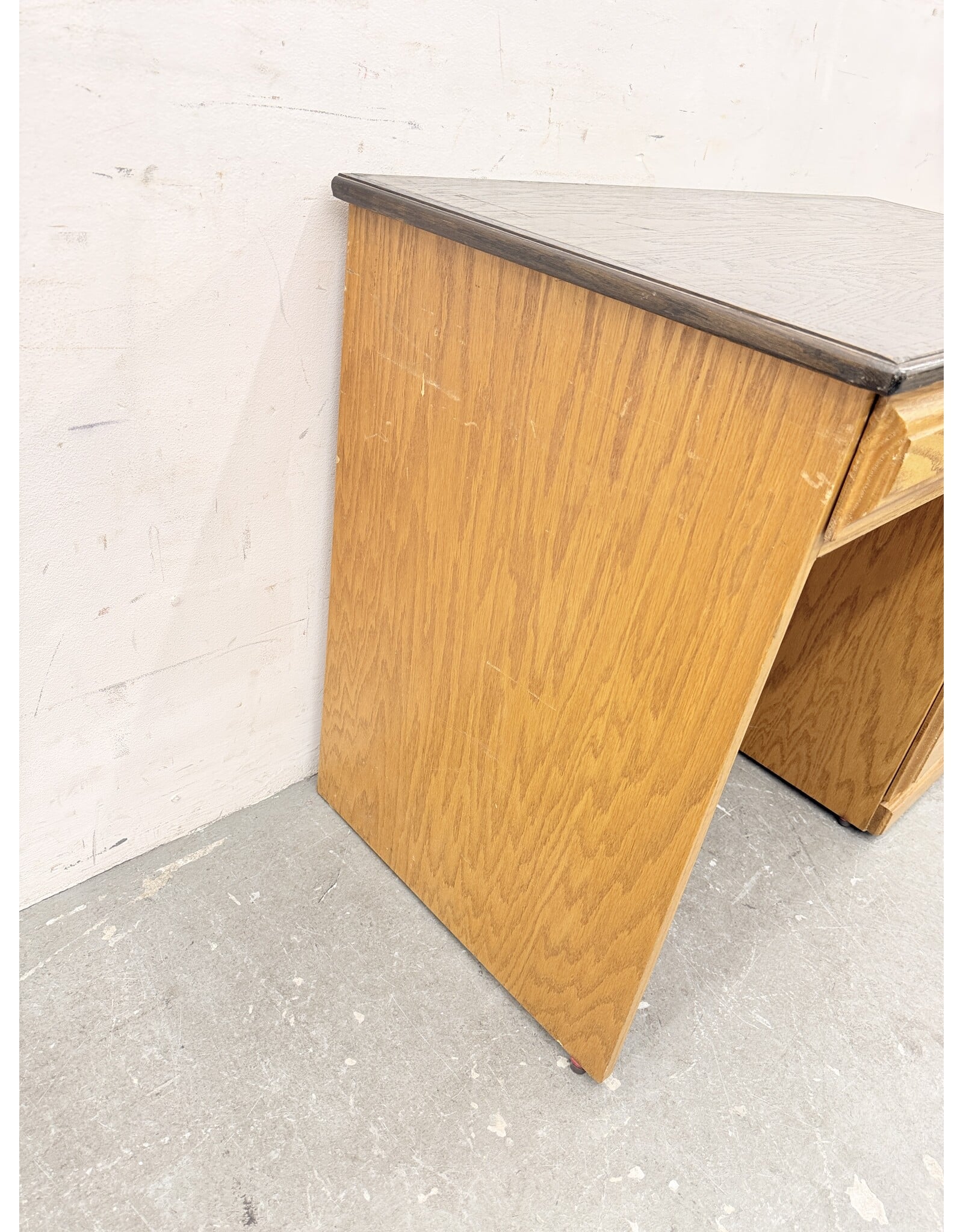 Traditional Pedestal Writing Desk, Oak Base