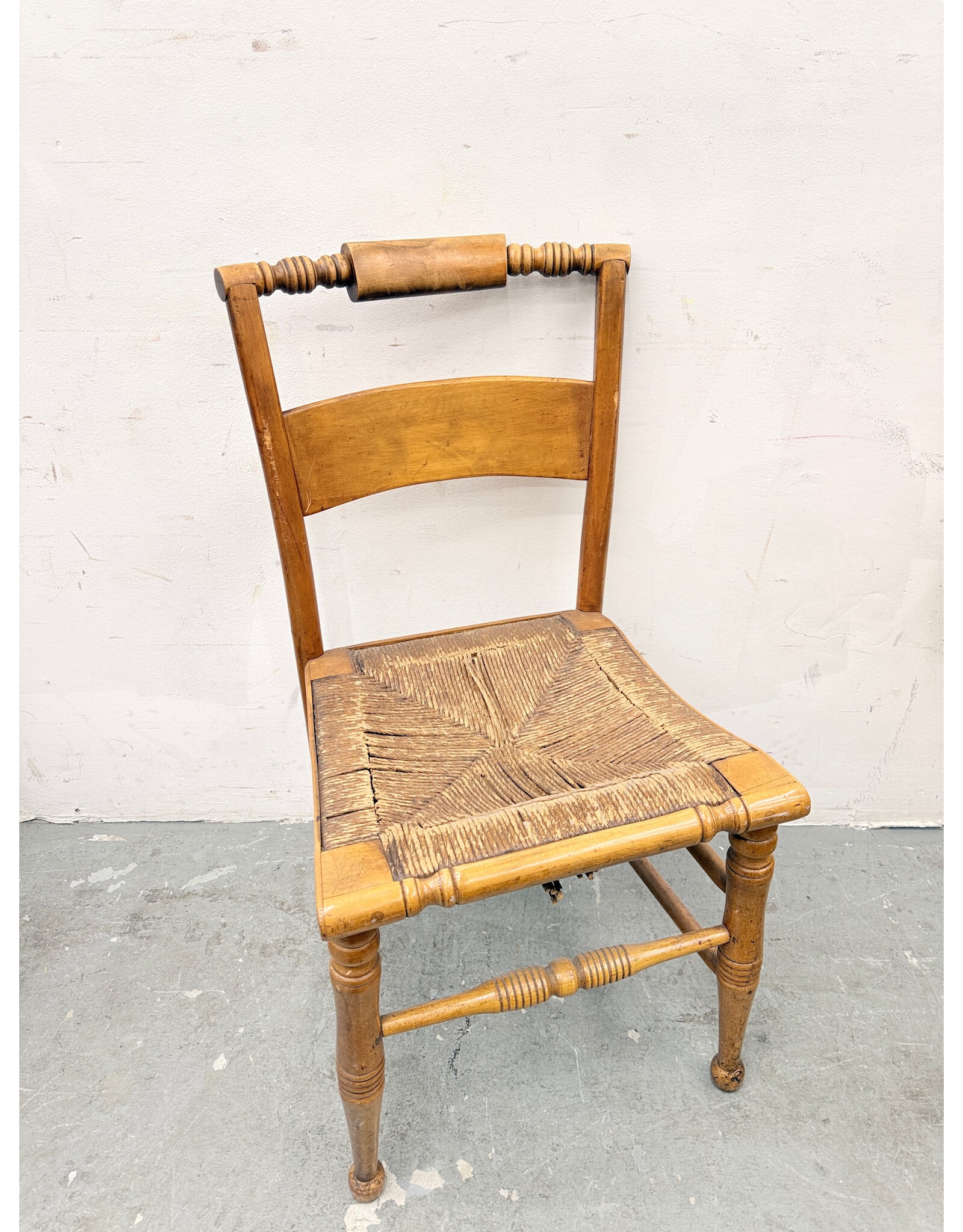 Hitchcock-Style Wooden Frame & Wooden Seat