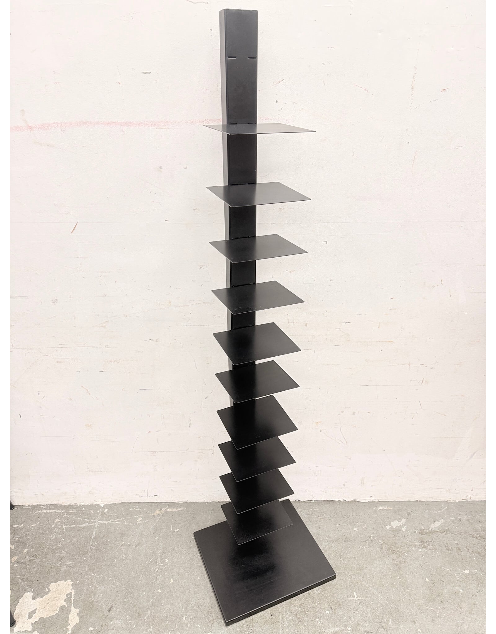 Freestanding Black Metal Spine Bookshelf, 11 Tiers