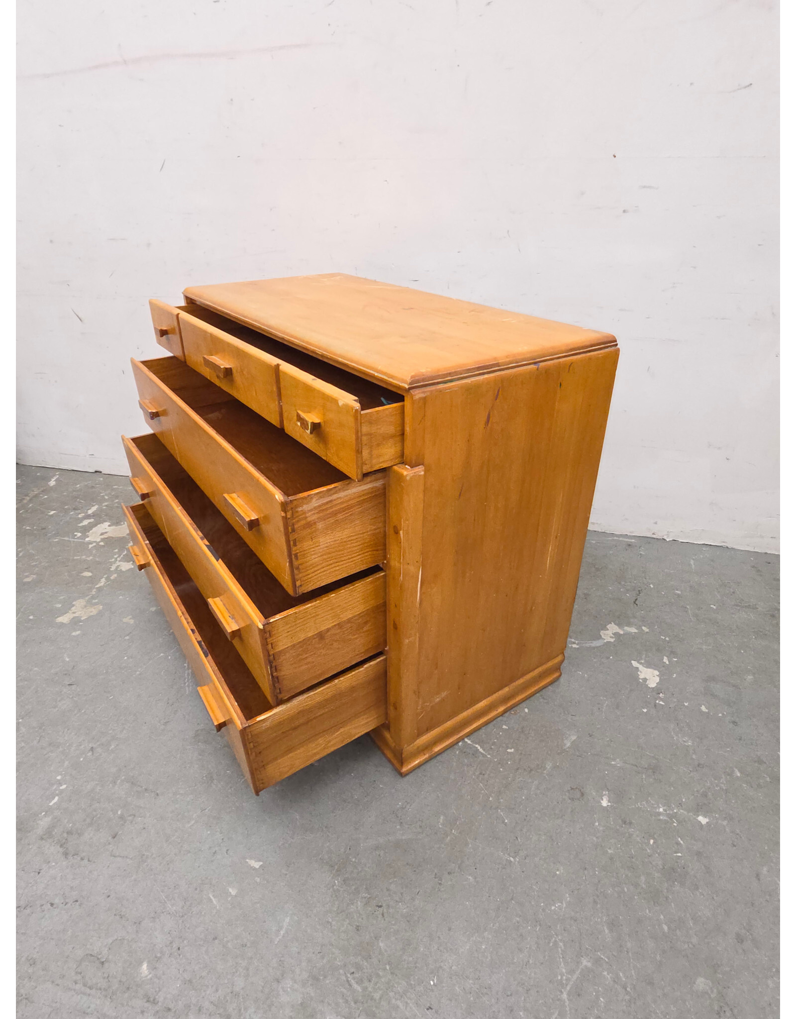 Vintage Mid-Century Golden Oak Chest of Drawers