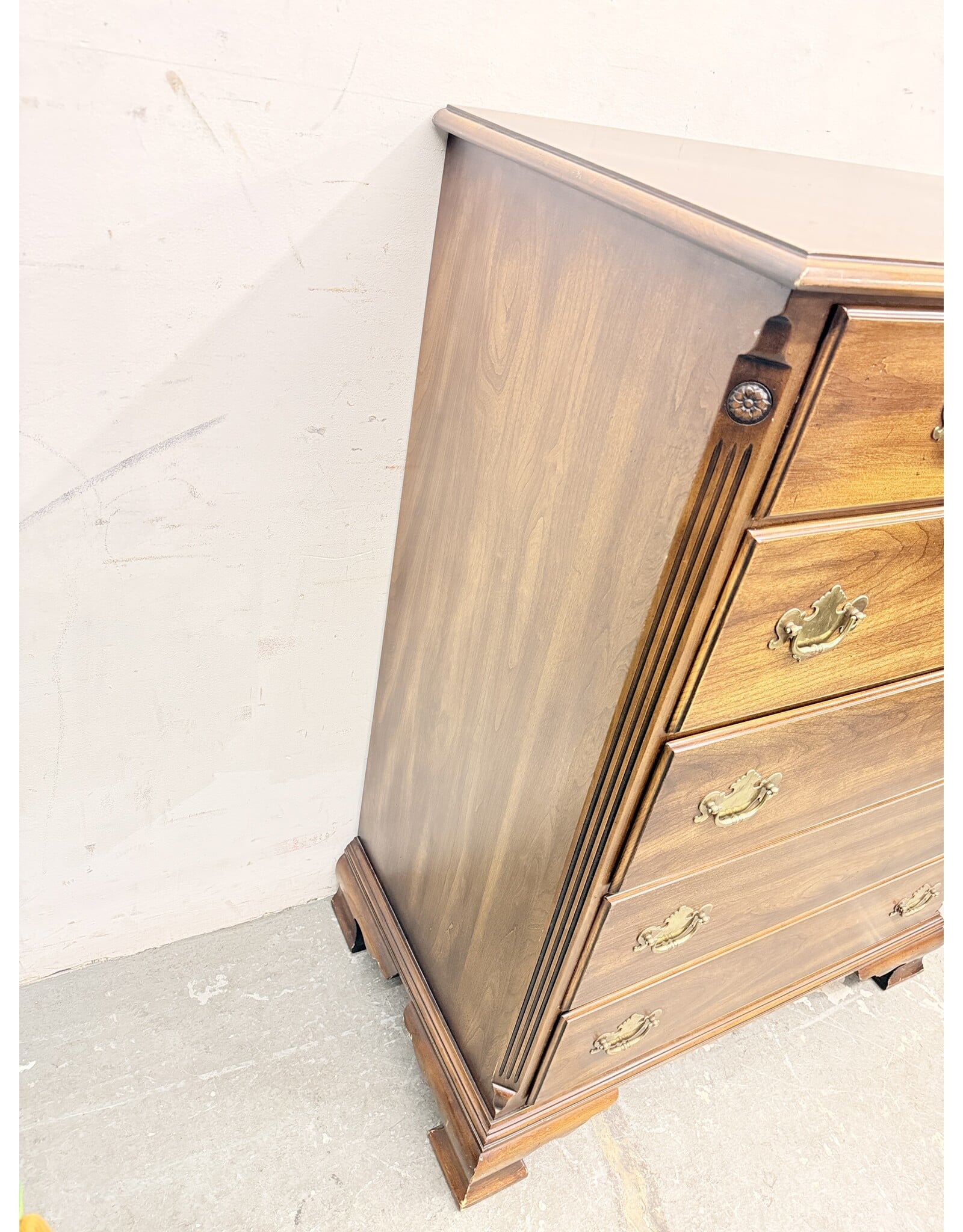 Vintage Colonial-Style 6-Drawer Dresser