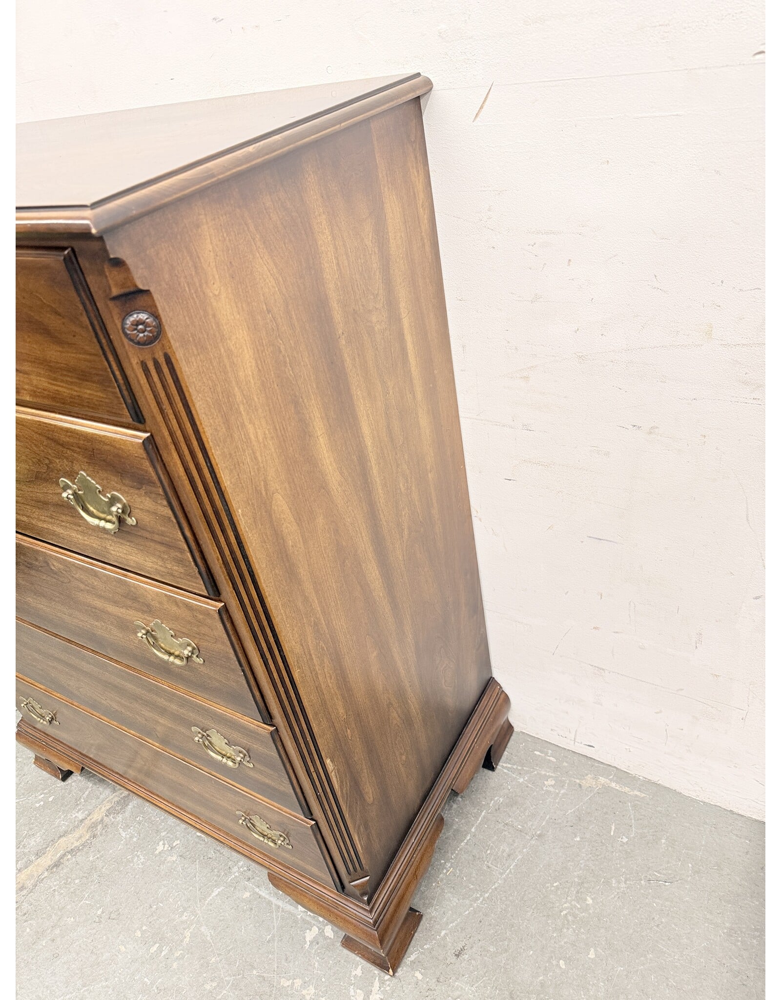 Vintage Colonial-Style 6-Drawer Dresser