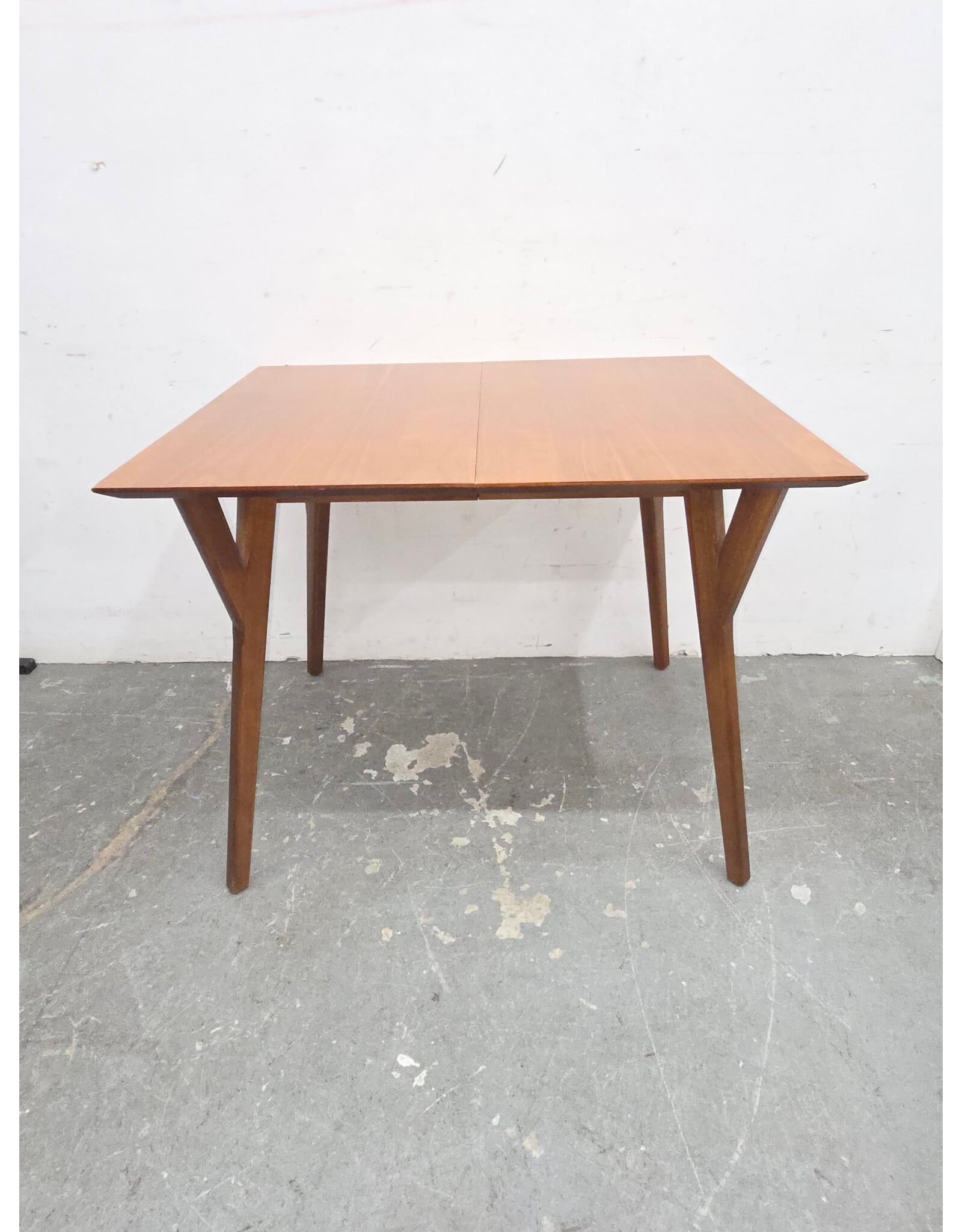 West Elm Mid-Century Extendable Dining Table.