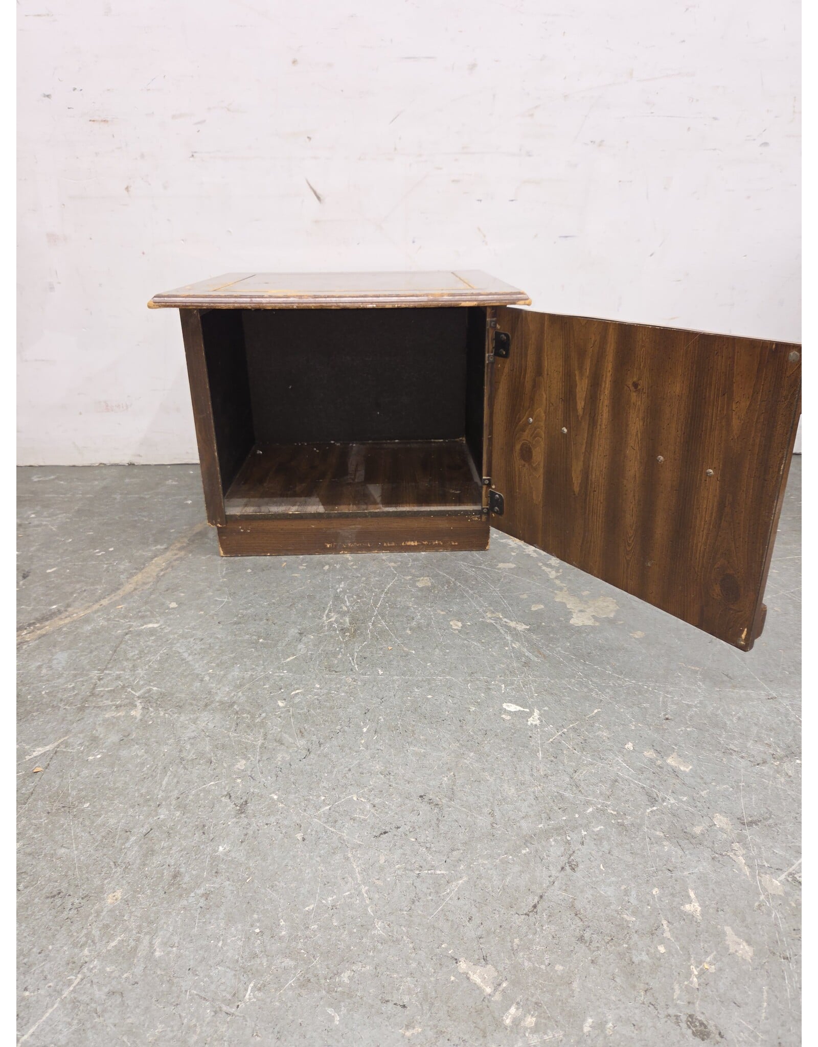 Vintage Wooden Nightstand with Two-Door Cabinet