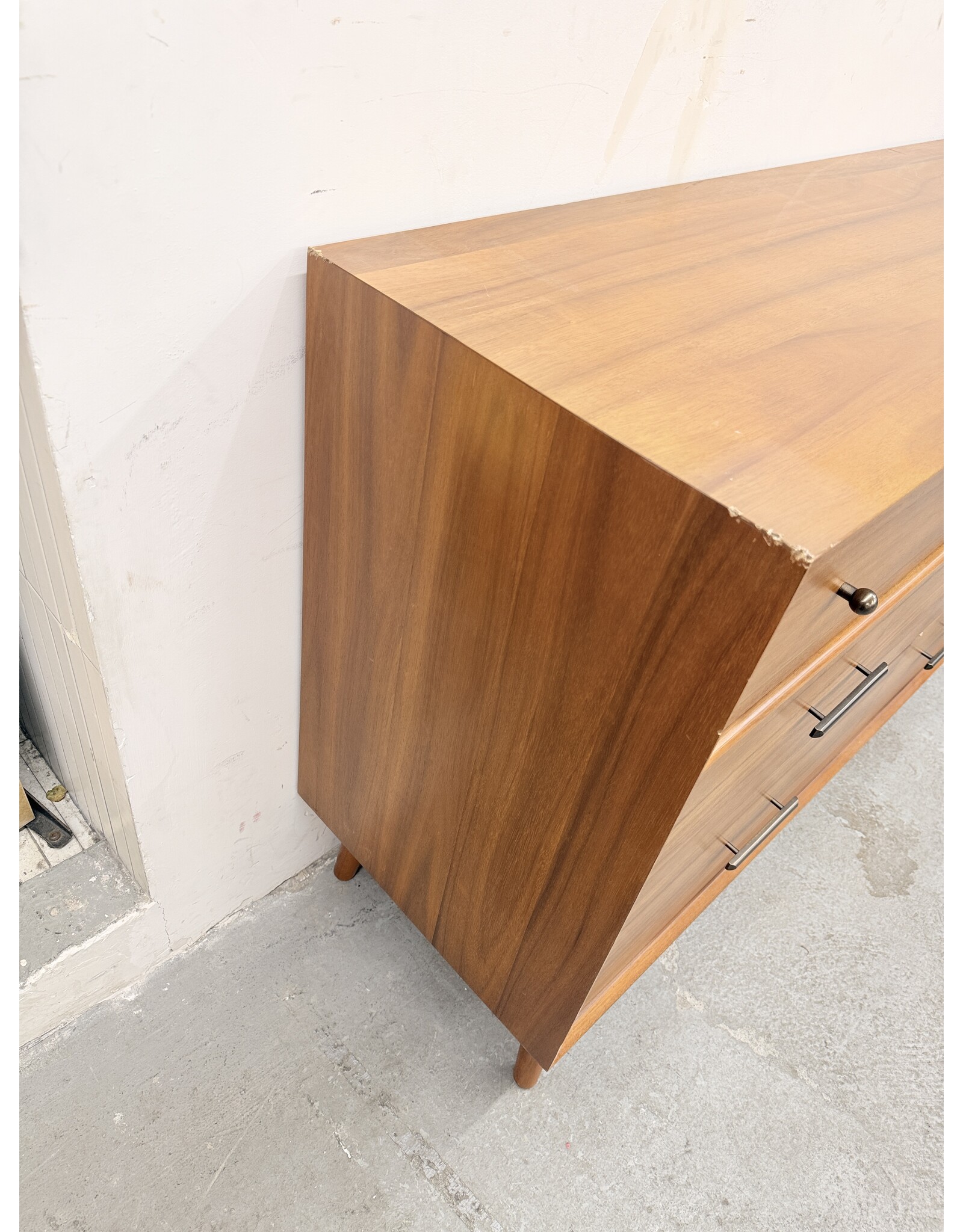 Mid-Century Modern Style Wooden 9-Drawer Dresser