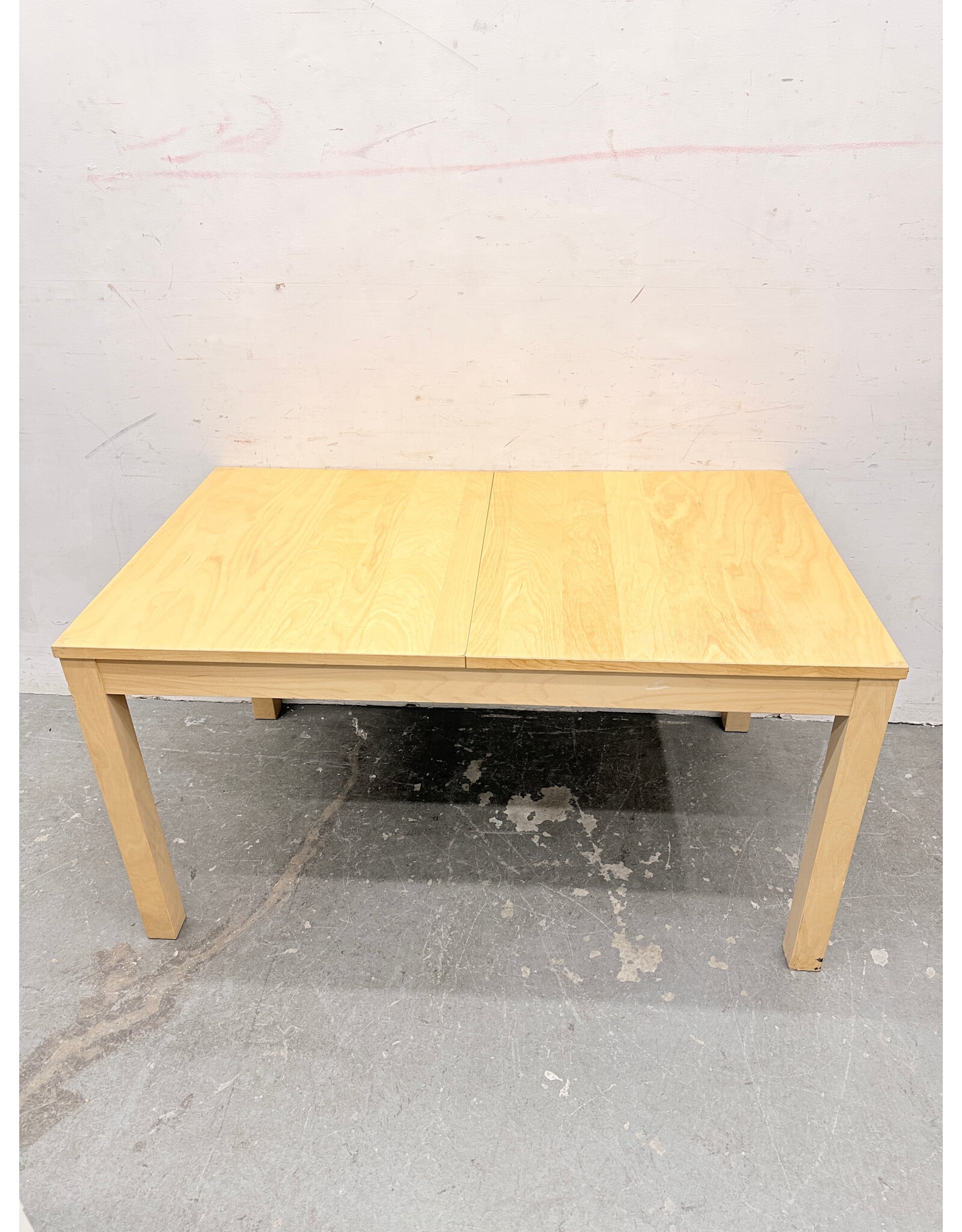 Modern Extendable Dining Table