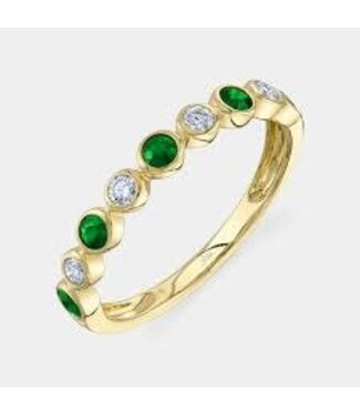 SHY CREATION Diamond Emerald Bezel Band