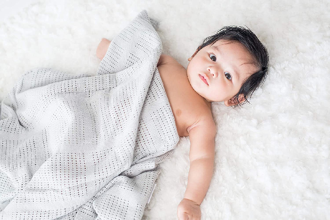 lulujo Lulujo Cellular Baby Blanket