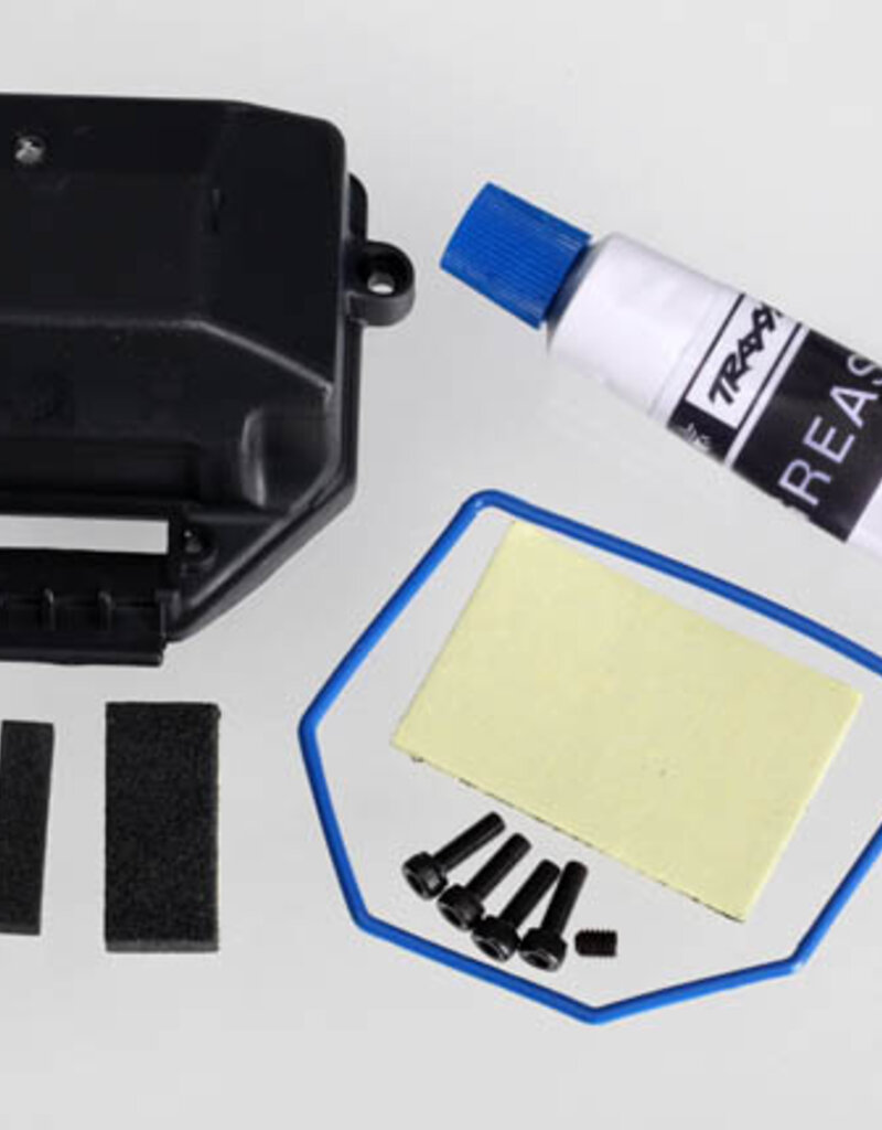 Traxxas 7024x Box, receiver (sealed)/ wire cover/ foam pads, upper & lower/ silicone grease/ 2.5x8 CS (4)/ 3x4 GS (1)