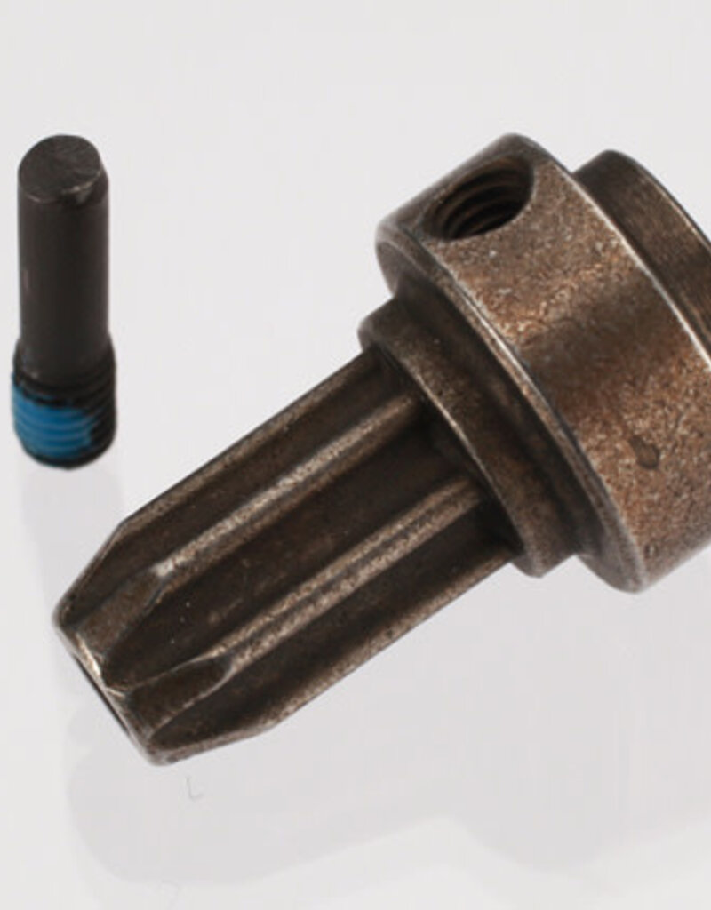 Traxxas 6888X Drive hub, front, hardened steel (1)/ screw pin (1)