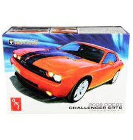 AMT AMT1075	 1/25 2008 Dodge Challenger SRT8