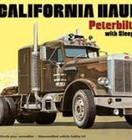 AMT AMT1327	 1/25: Peterbilt 359 California Hauler w/Sleeper