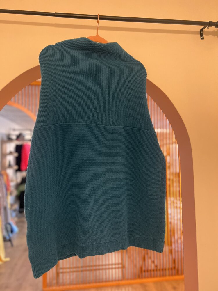 0164 Free people blue ottoman *XS*